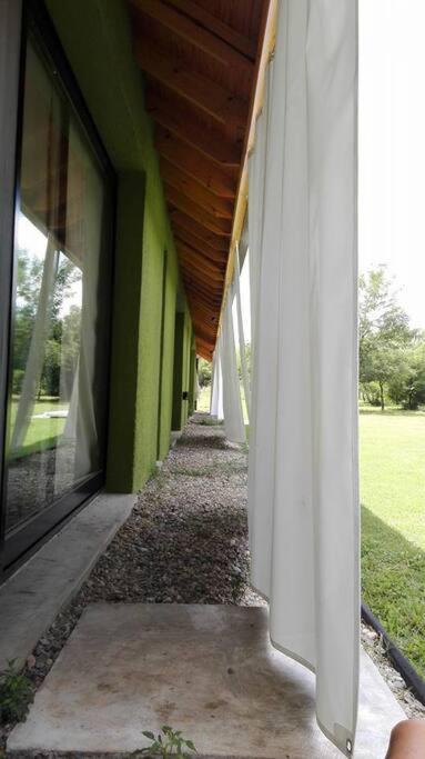 CASALINDA EN LA MONTAÑA CON PISCINA y WIFI