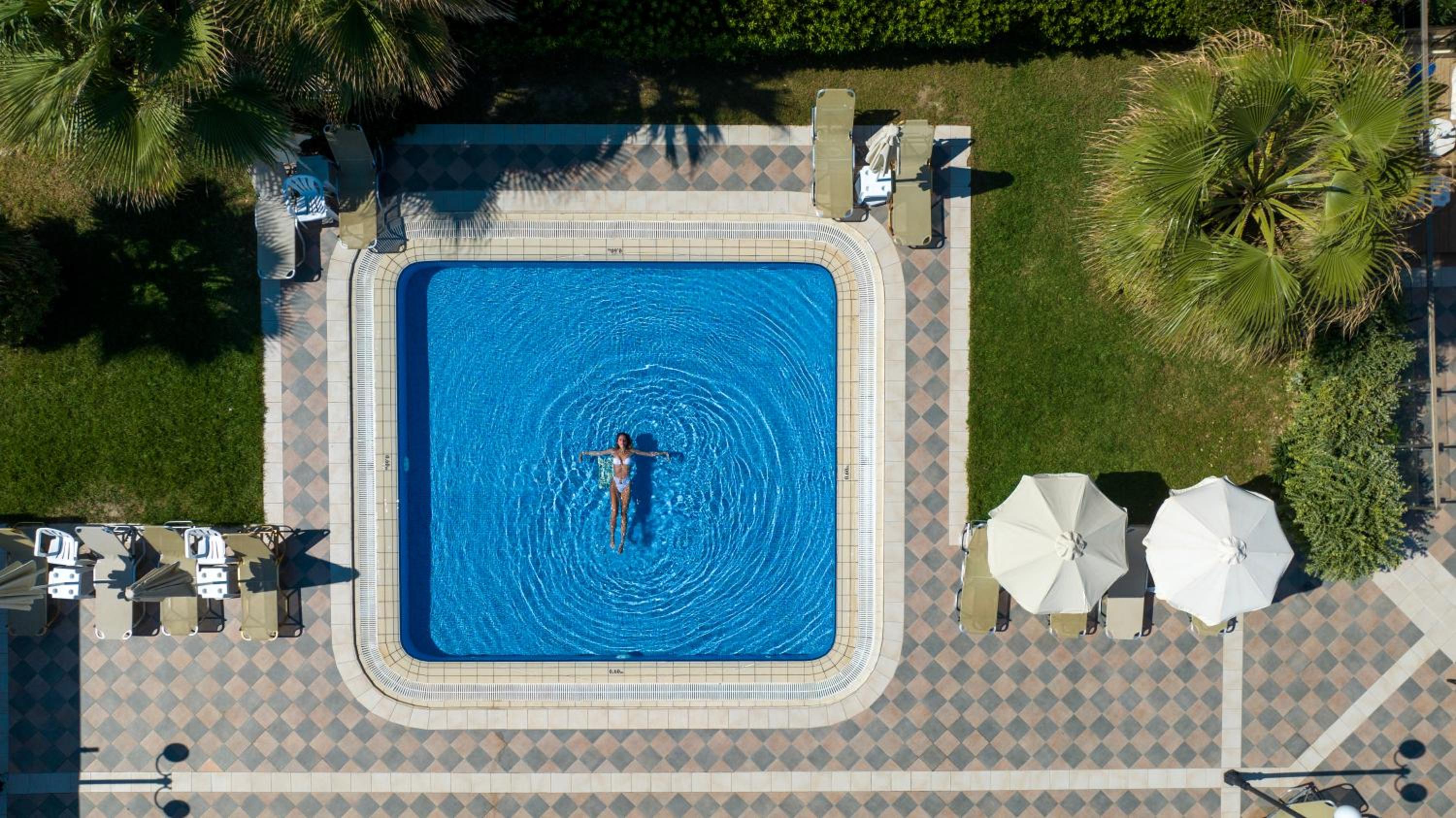Hydramis Palace Beach Resort