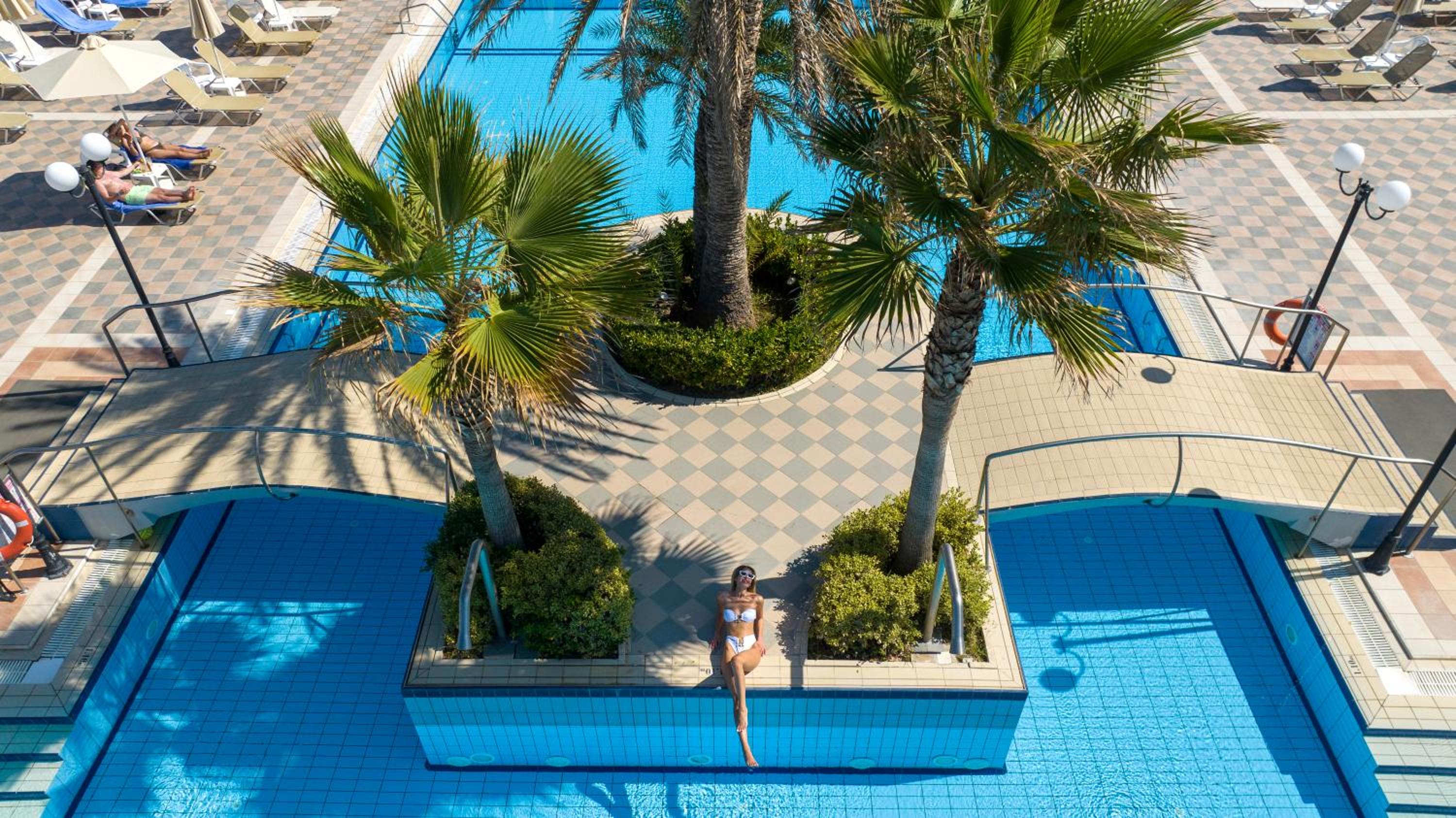 Hydramis Palace Beach Resort