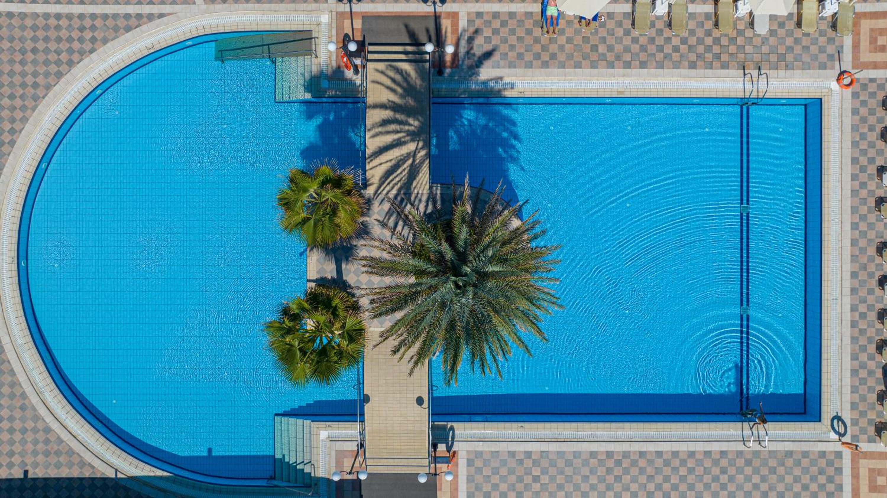Hydramis Palace Beach Resort