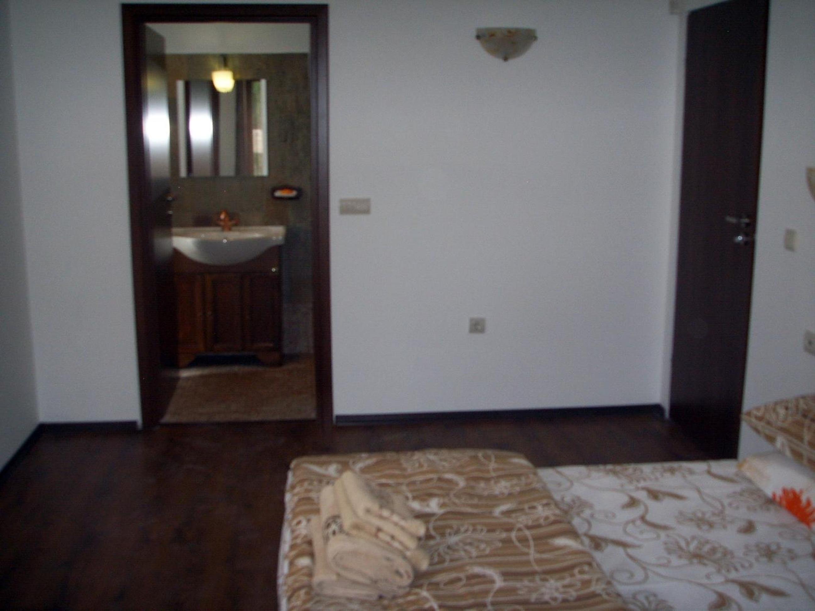 Photo 36