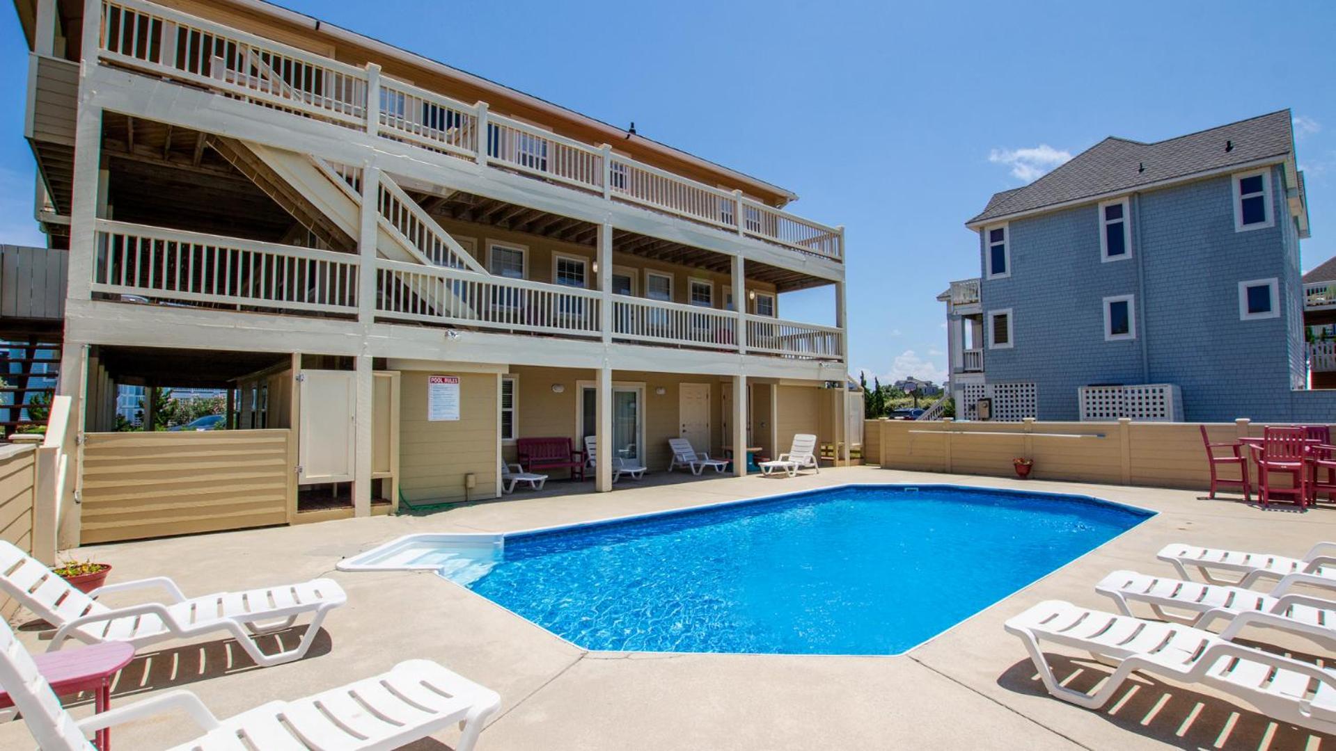 Oceanside, 8 BRs, Private Pool and Hot Tub, Pool Table, PI109, Sweet TEA view 3