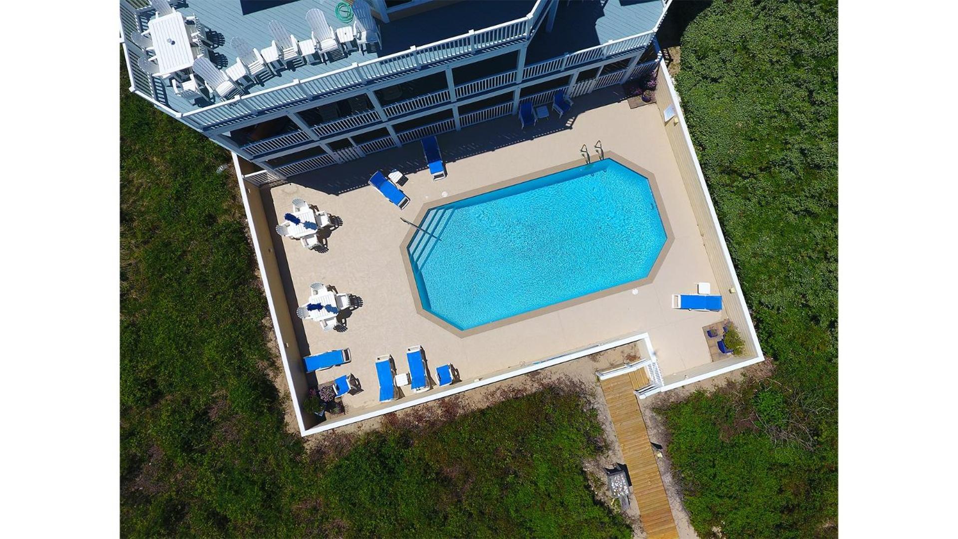 OCEANFRONT, Ocean views, beach access, Pool, PI139, Pine Haven view 3