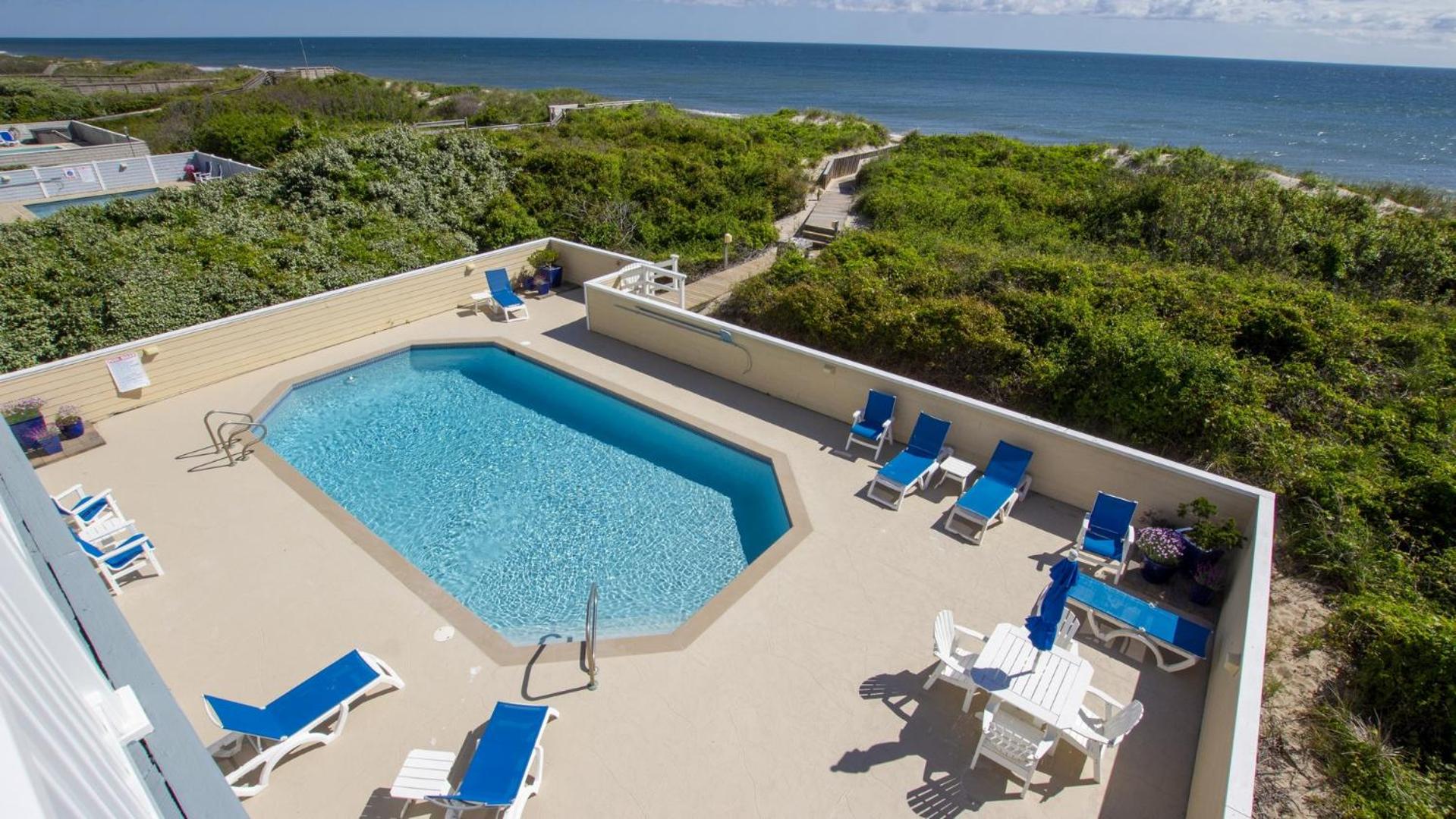 OCEANFRONT, Ocean views, beach access, Pool, PI139, Pine Haven view 4