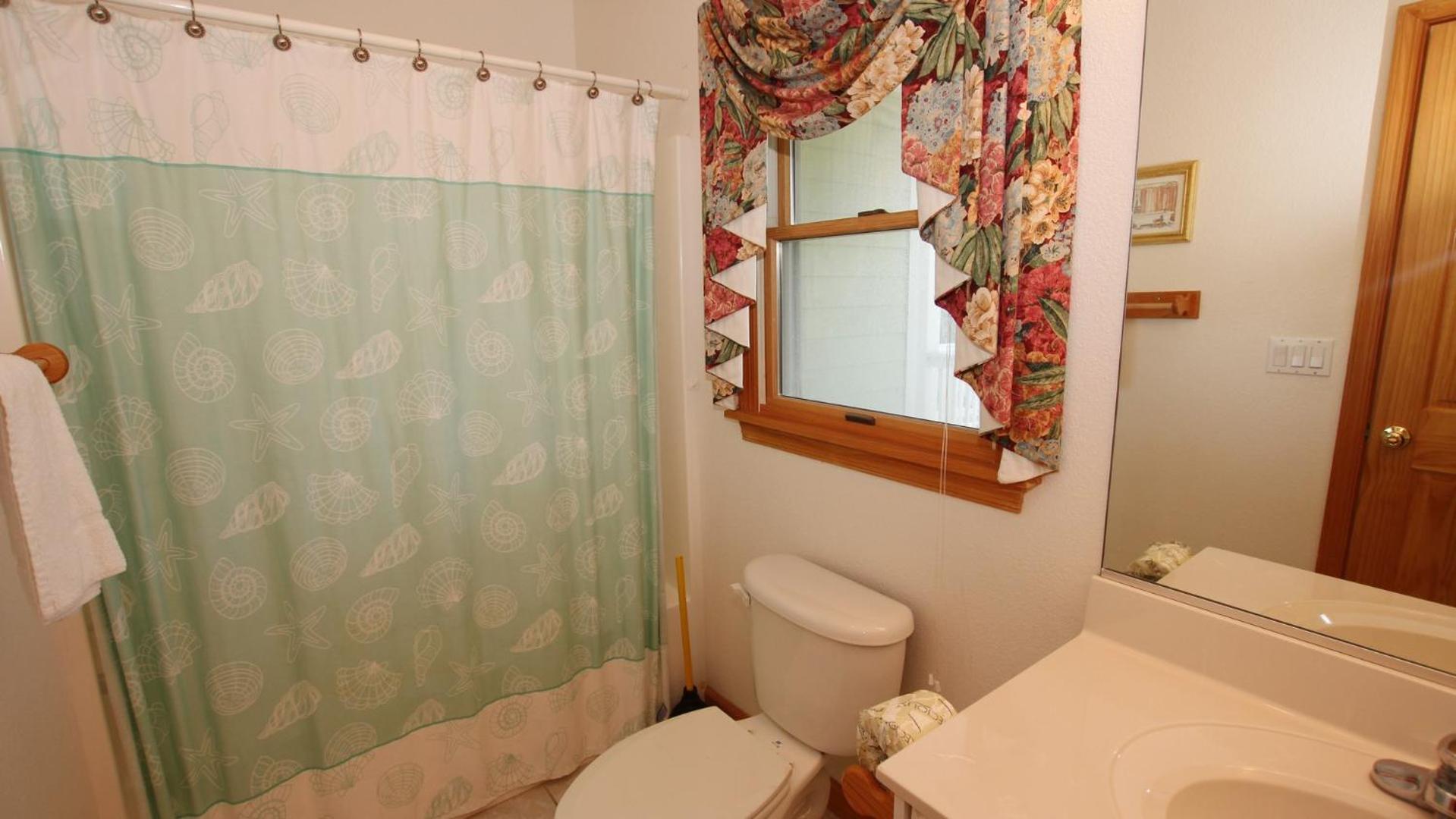 Oceanside, Rec Room, Priv Pool, Hot Tub, Close to Beach Access, PI161, St Nicks