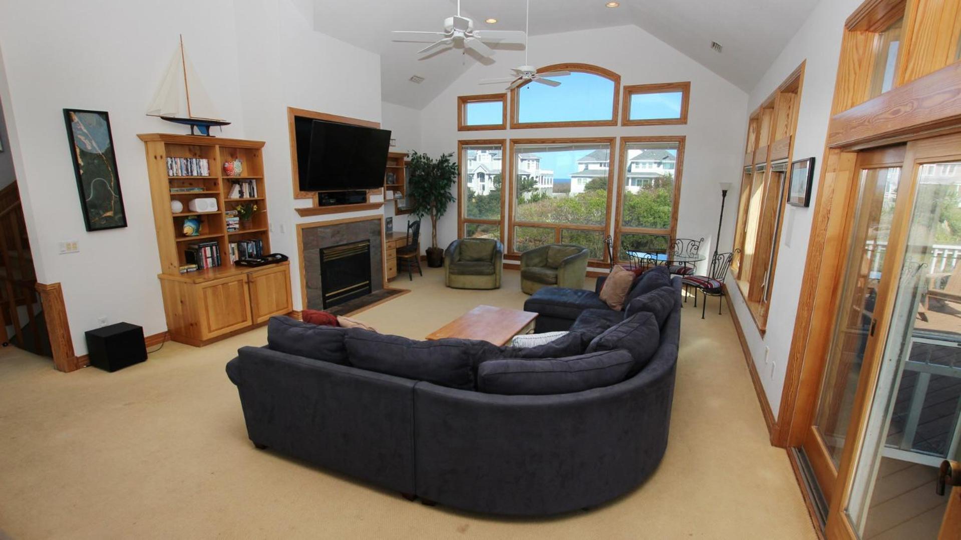 Semi-Oceanfront, Pool, Hot Tub, Close to beach! PI145, Four Seasons view 3