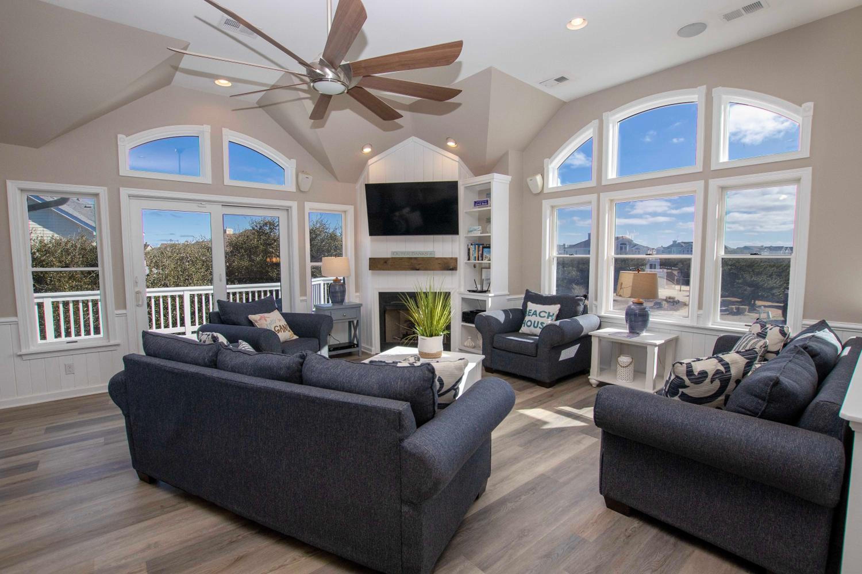 Oceanside, 6 BRs, Pool, Hot Tub, Dogs Welcome, Close to Beach Access, PI164, La Bella Vita view 5