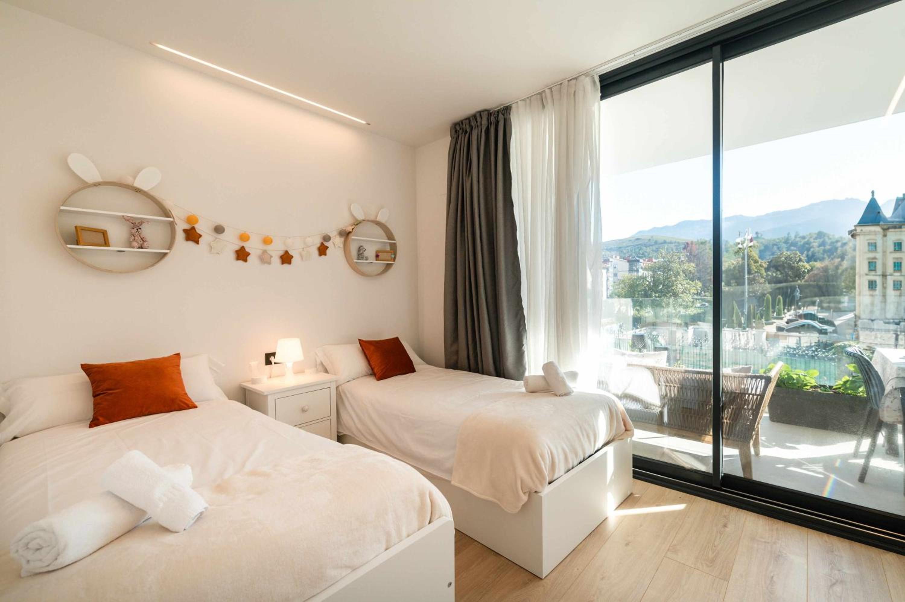 Apto Llanes Centro Terraza y Parking - Riverview