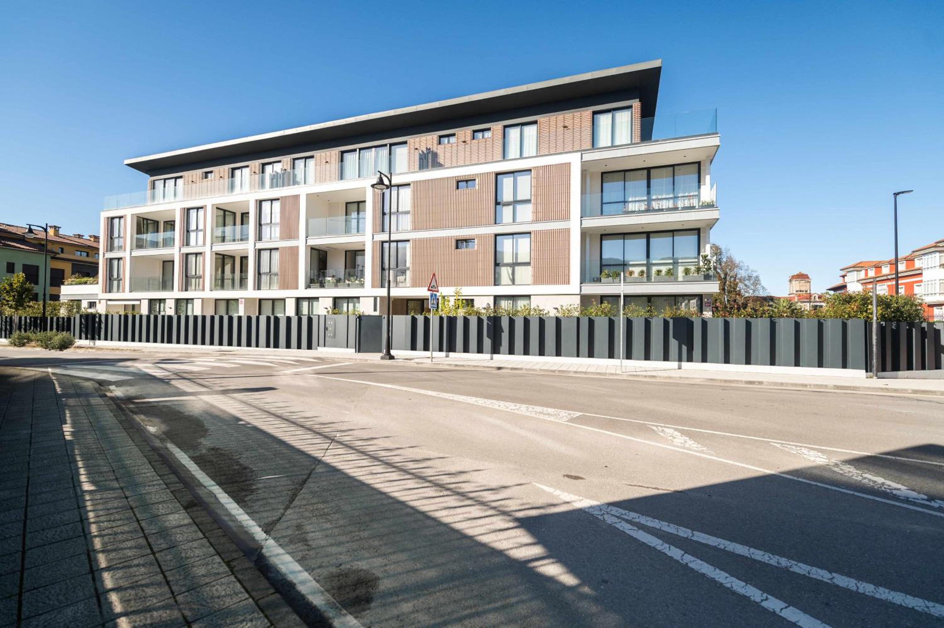 Apto Llanes Centro Terraza y Parking - Riverview
