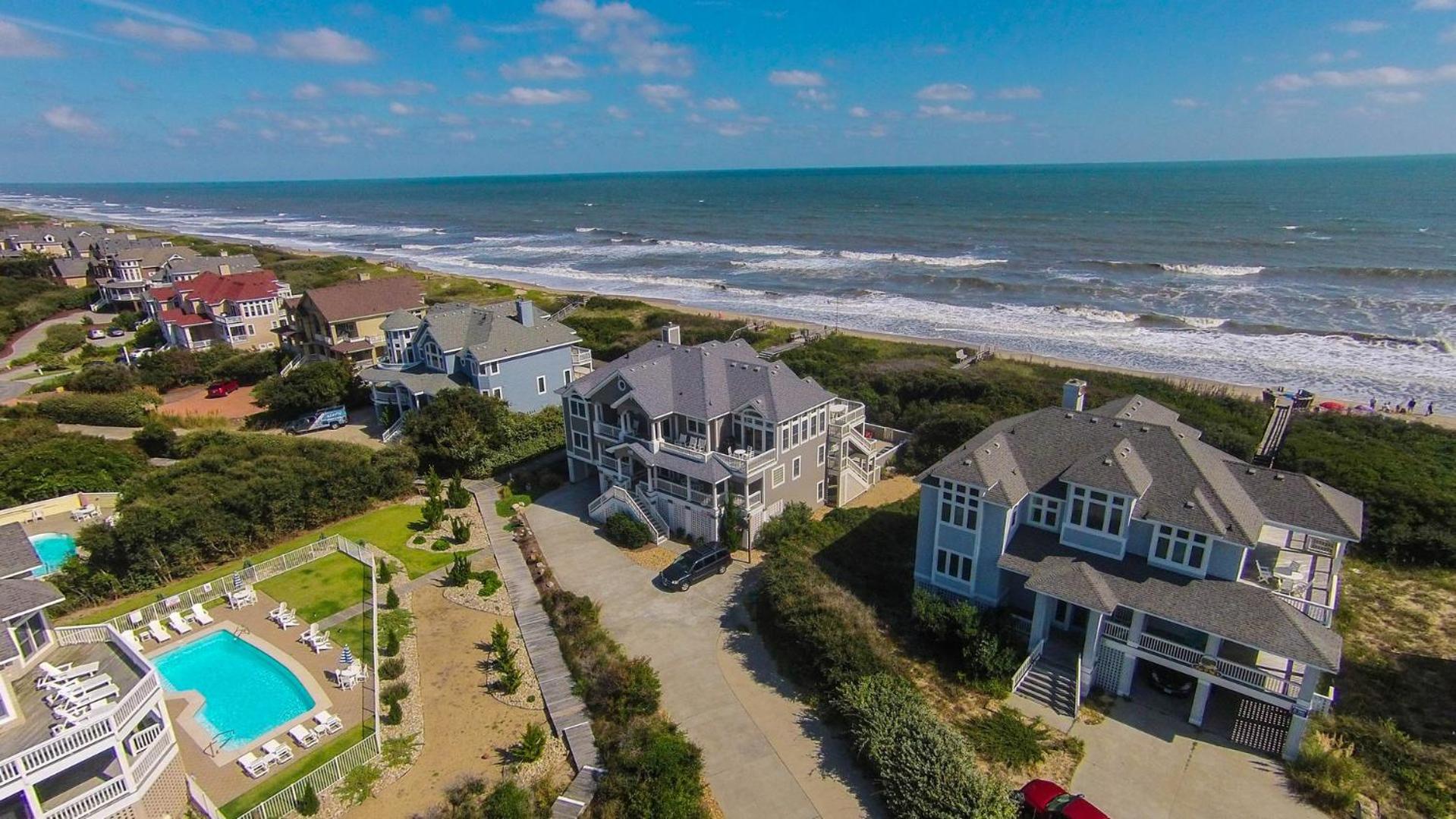 OCEANFRONT, Ocean Views, ELEV, Pool, Pool Table, Priv Beach Access, PI187, Right On The Beach
