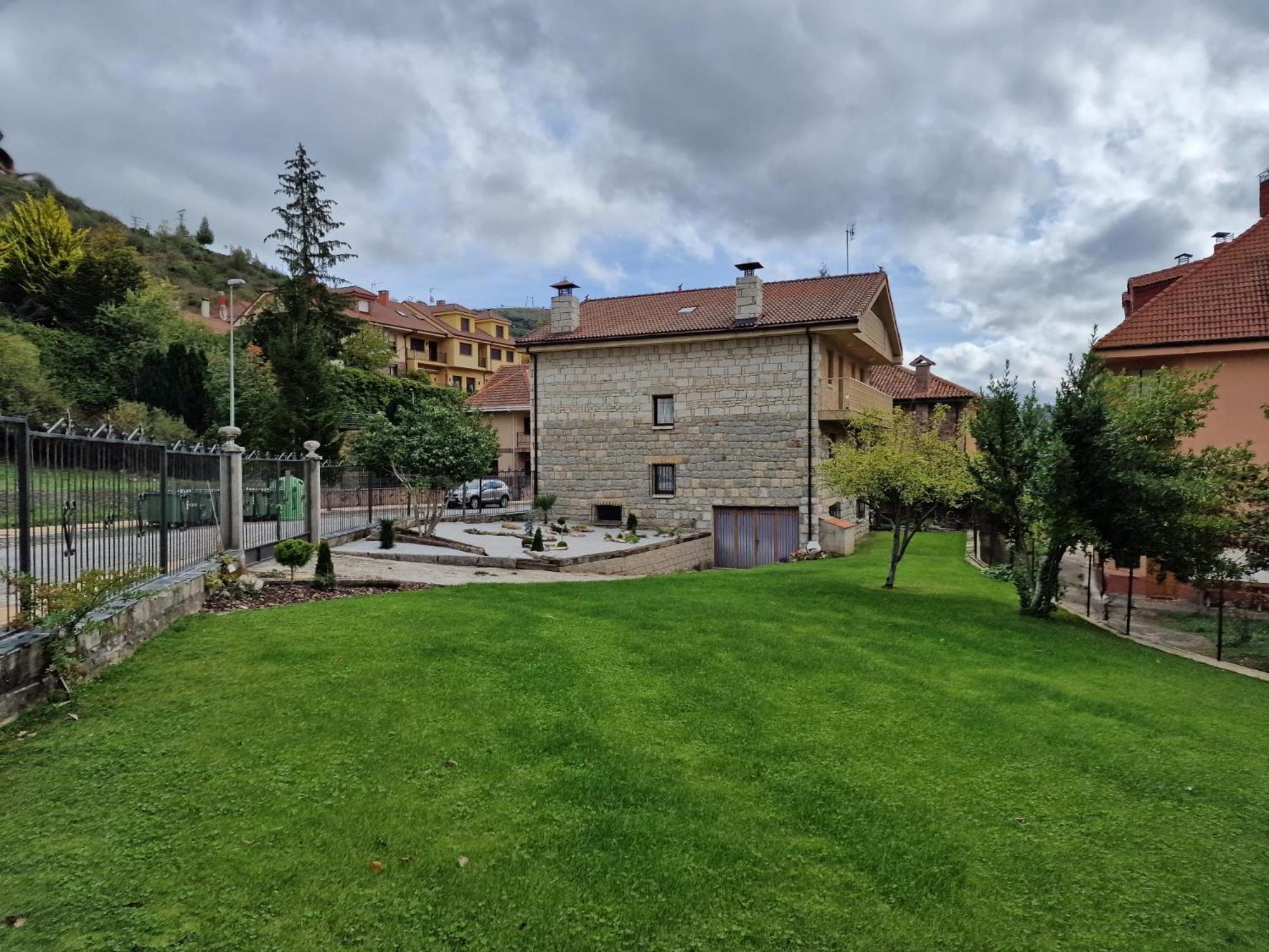 Los Kukos Casa Rural
