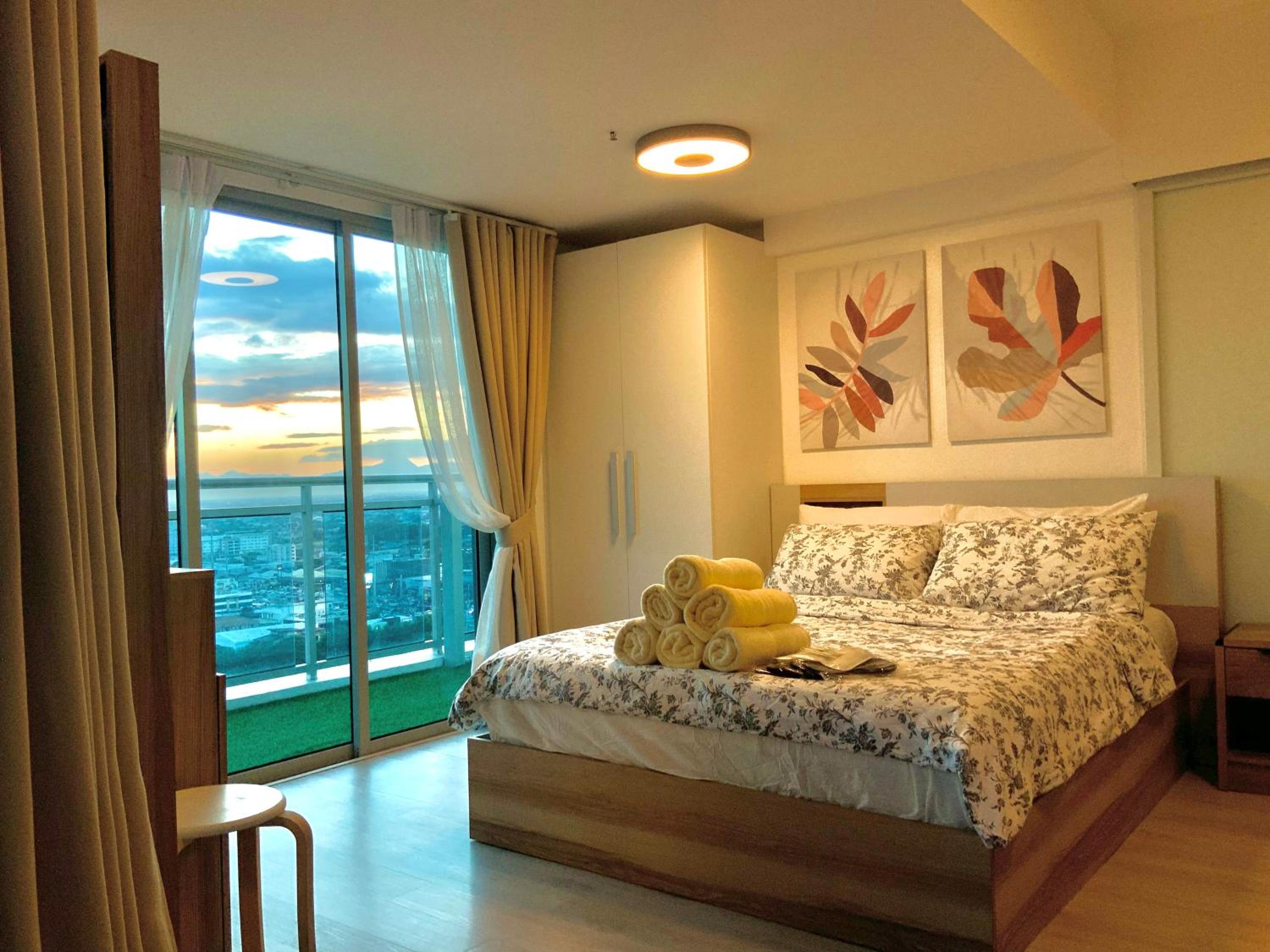 1 BEDROOM Serene Bali at Azure North by THE BALI CORNER AT AZURE NORTH, High Floor, Corner Unit, BIG Balcony with Full View of Beach Resort Amenities view 2