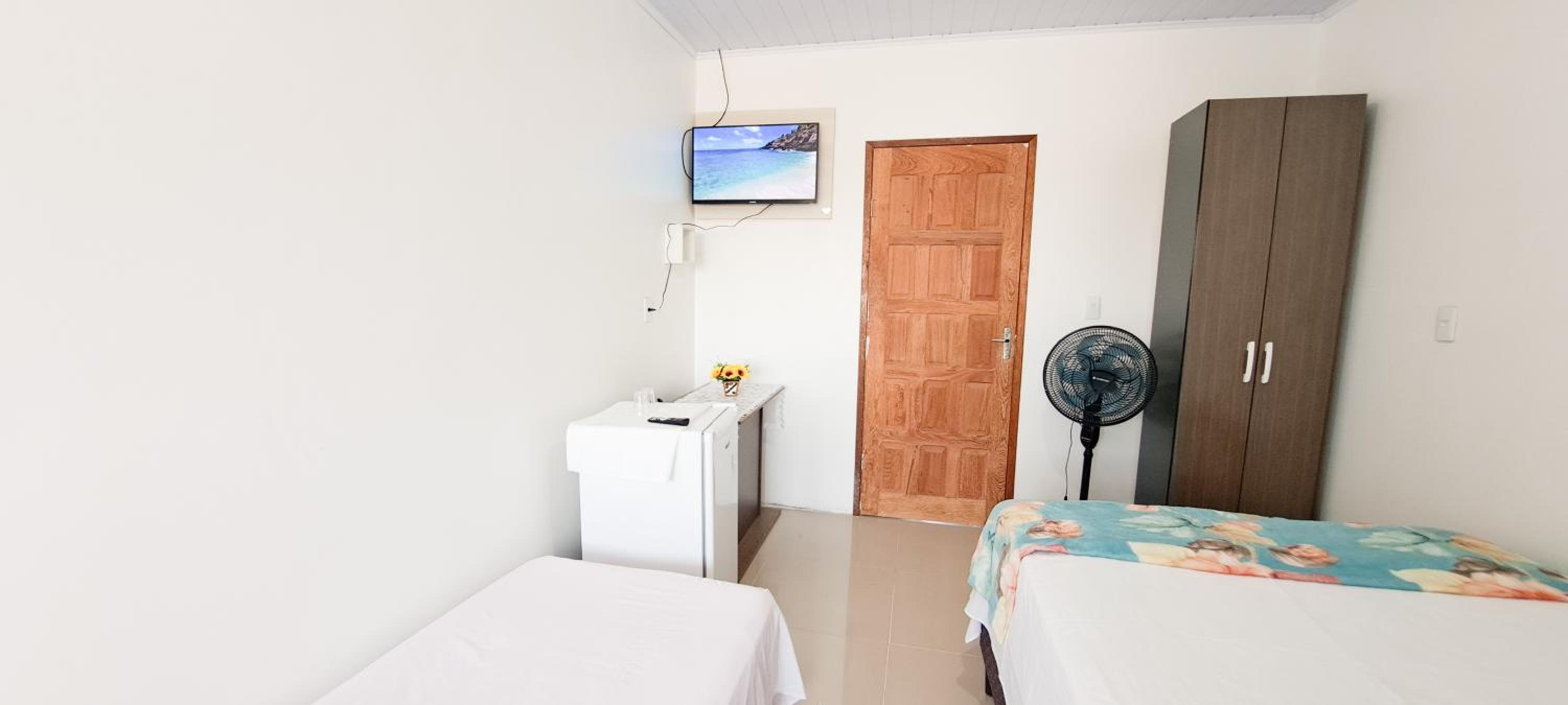 Camelo locação de Suítes Individuais Pousada com Cozinha e Sala Compartilhada