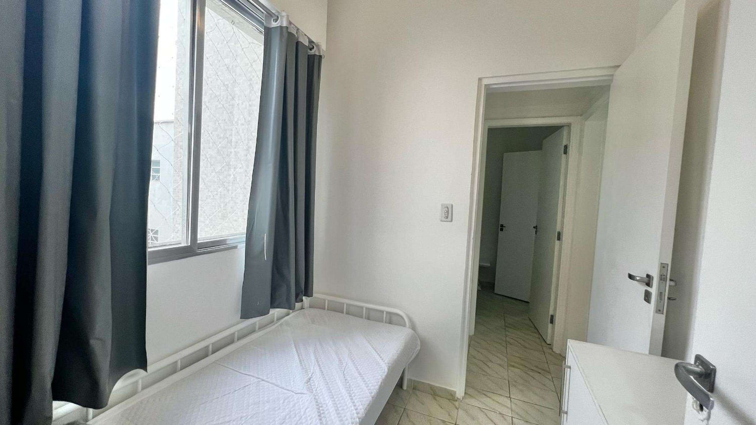 Pé na Areia: 3 Dorms com Vista Deslumbrante