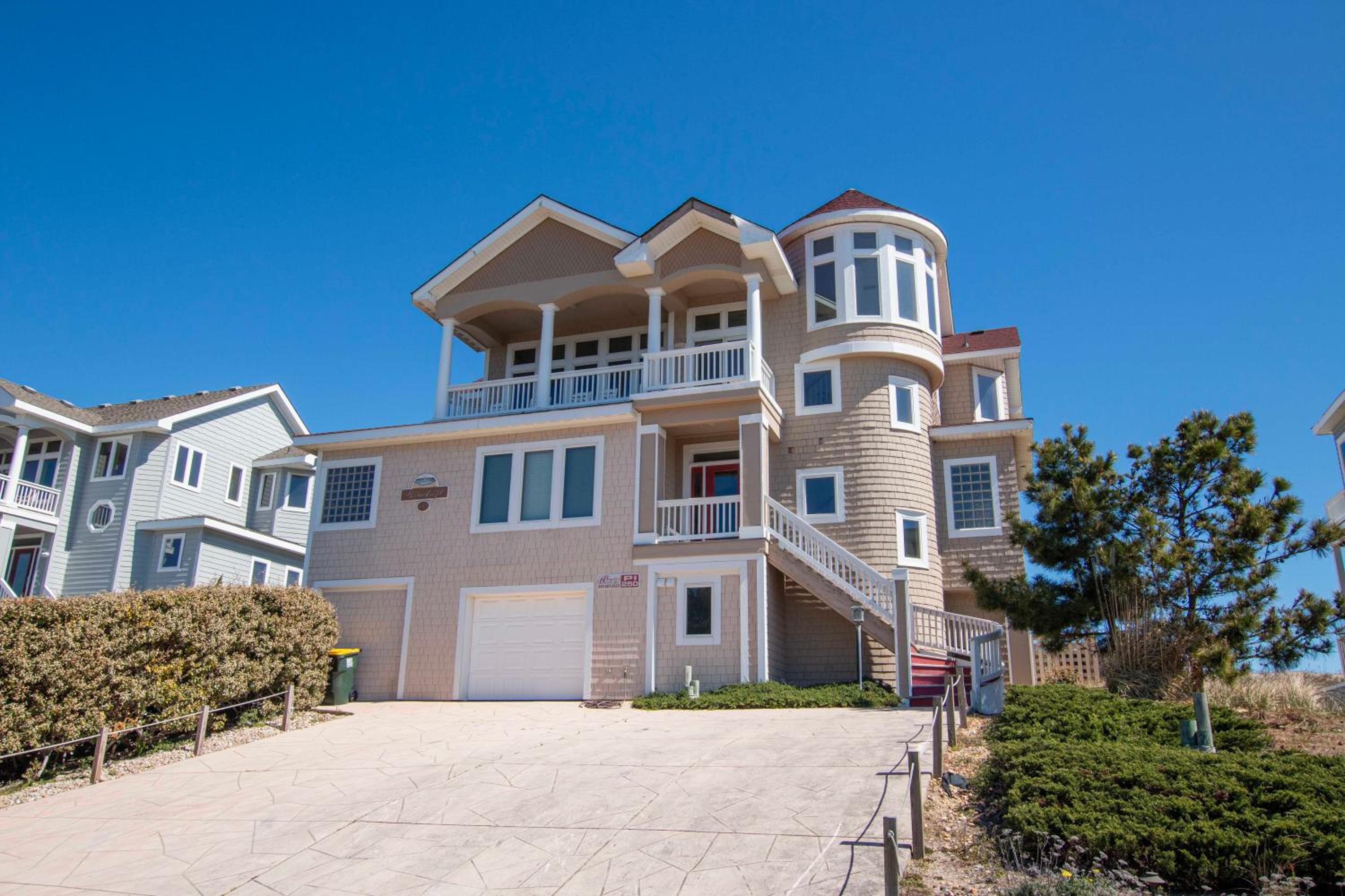OCEANFRONT, Private Pool, Ocean Views, Private Beach Access, PI250, Windrift view 2