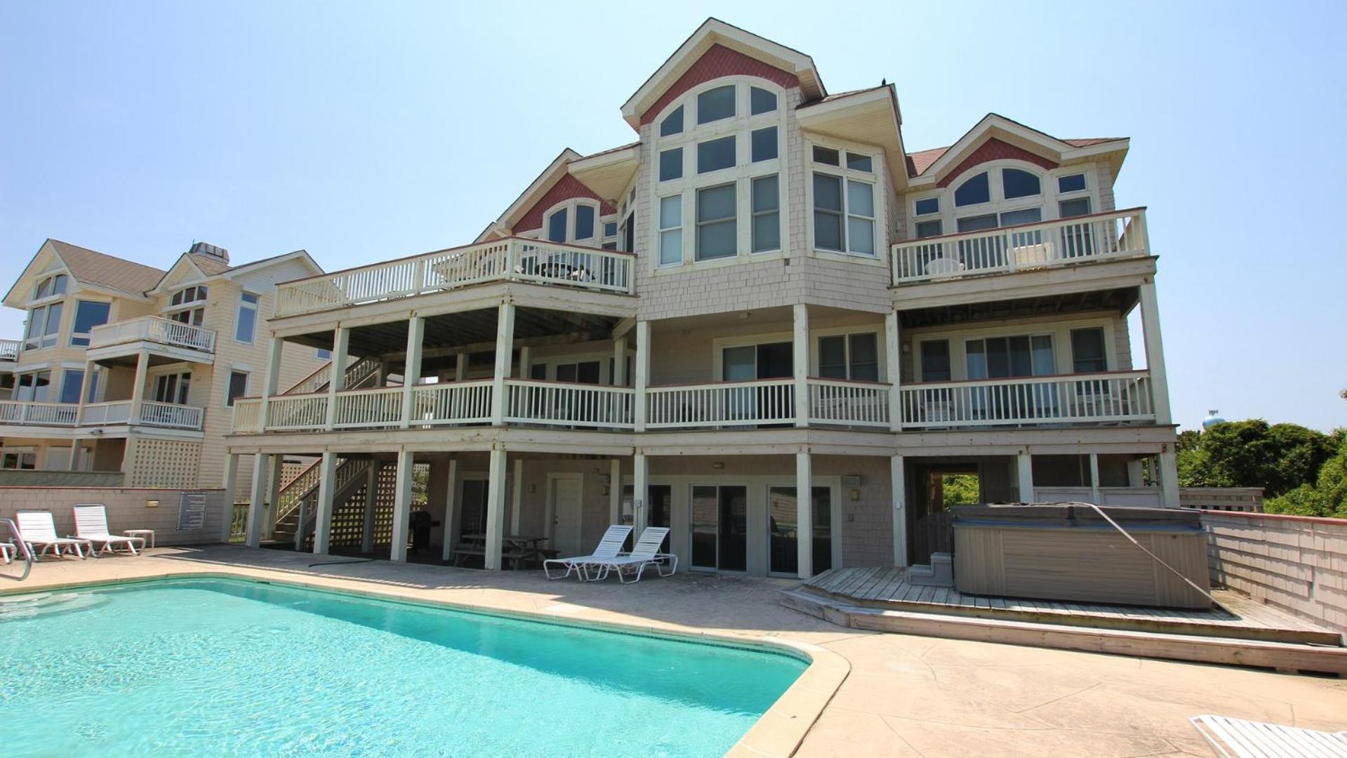 PI26, Atlantis- Oceanfront, 7 BRs, Ocean Views, Pool table, Pool, Private Beach Access