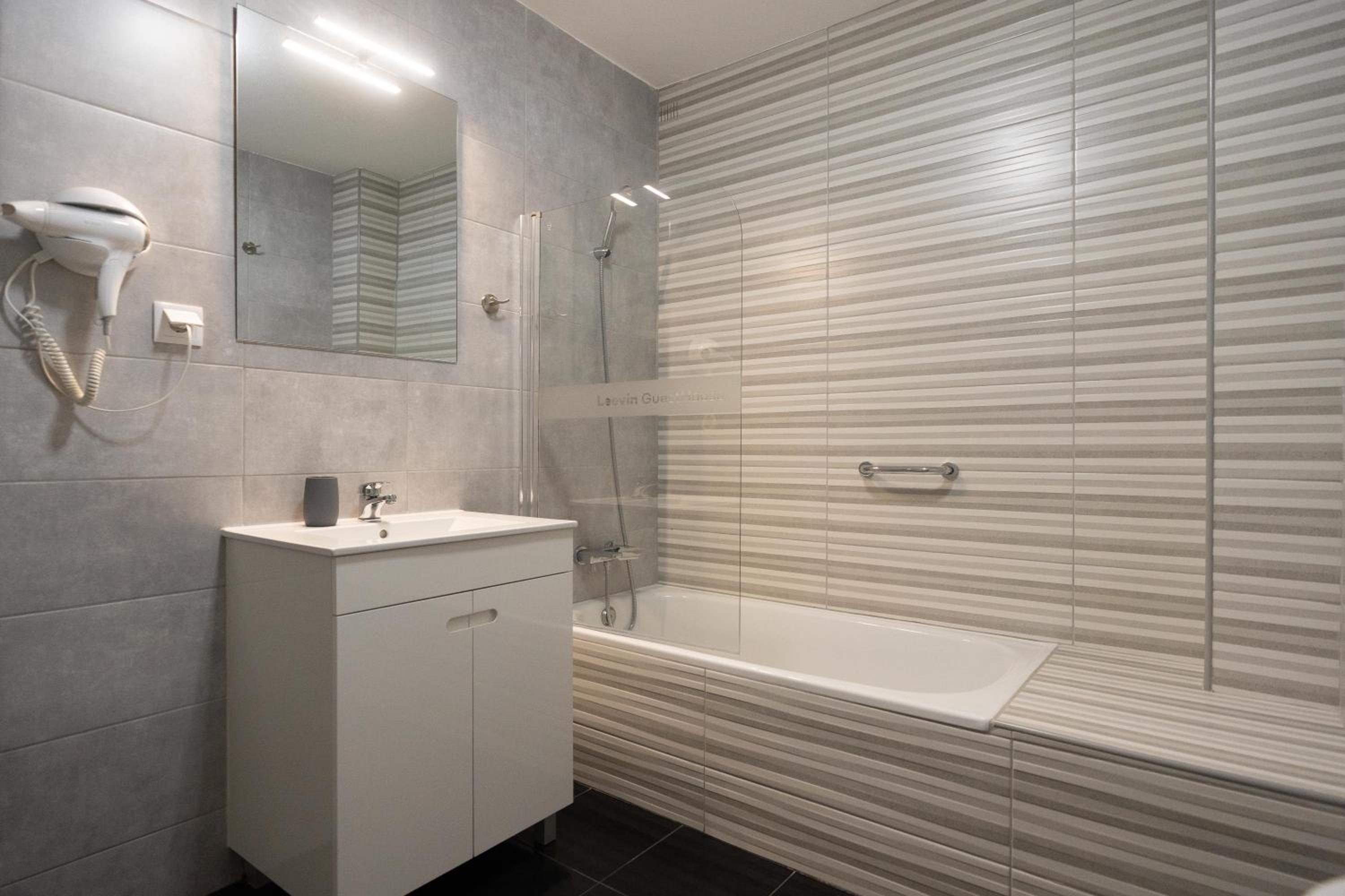 Leevin Guesthouse