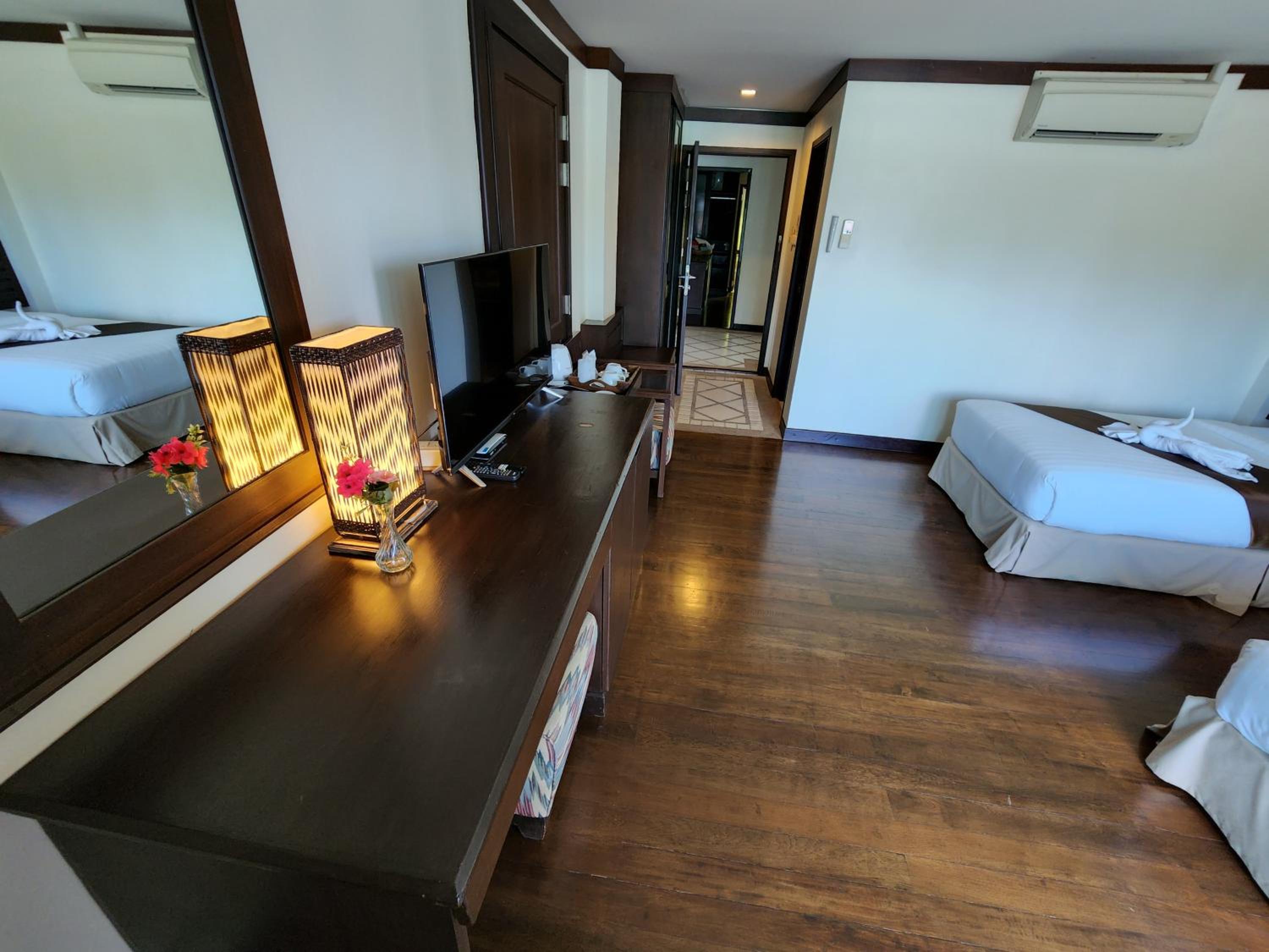 Lanta Mermaid Boutique House-Cozy Stay,Seaview, Delicious Breakfast,2 Minutes Walk to the Beach
