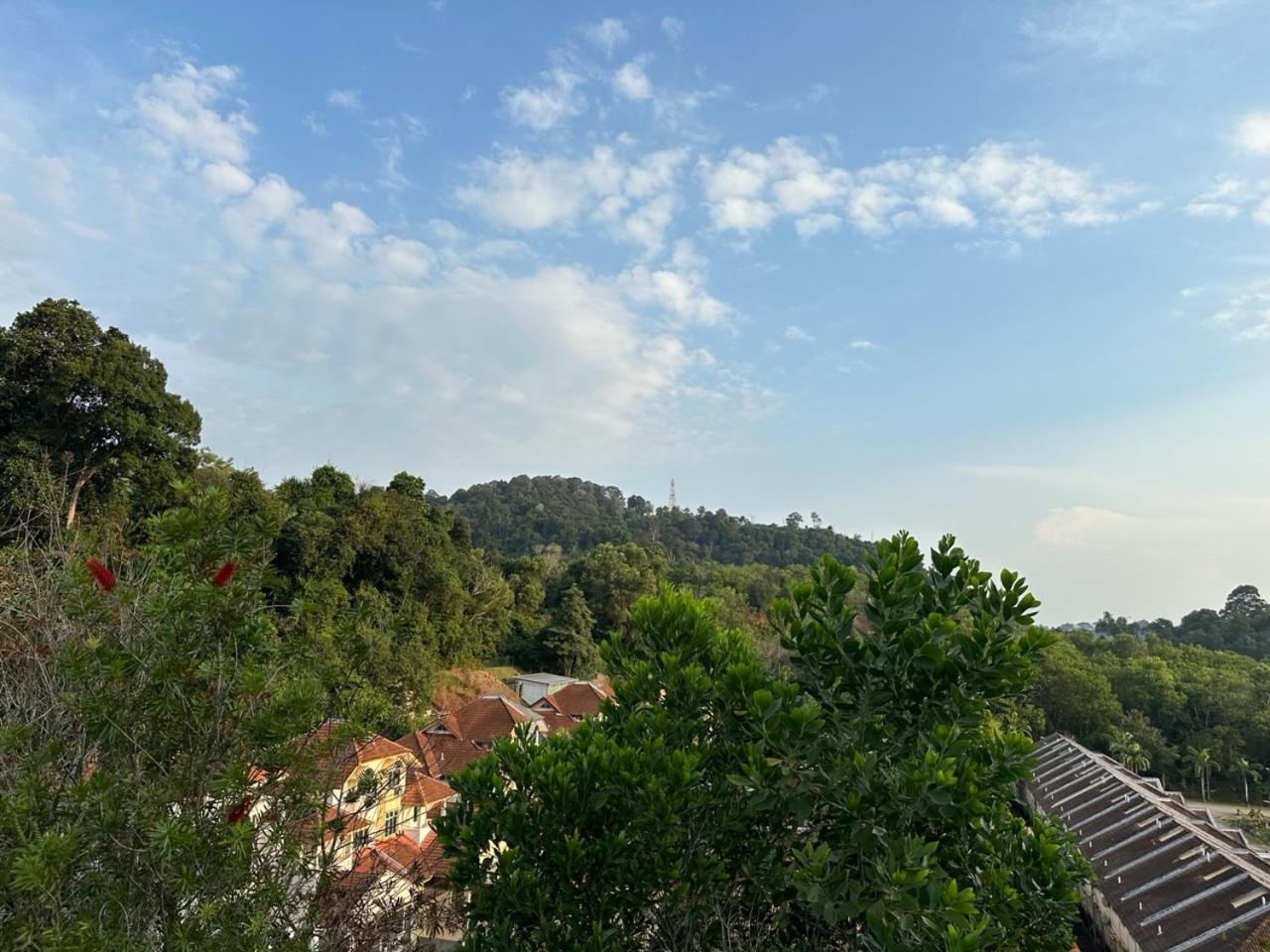 Nureenas Residence Condominium