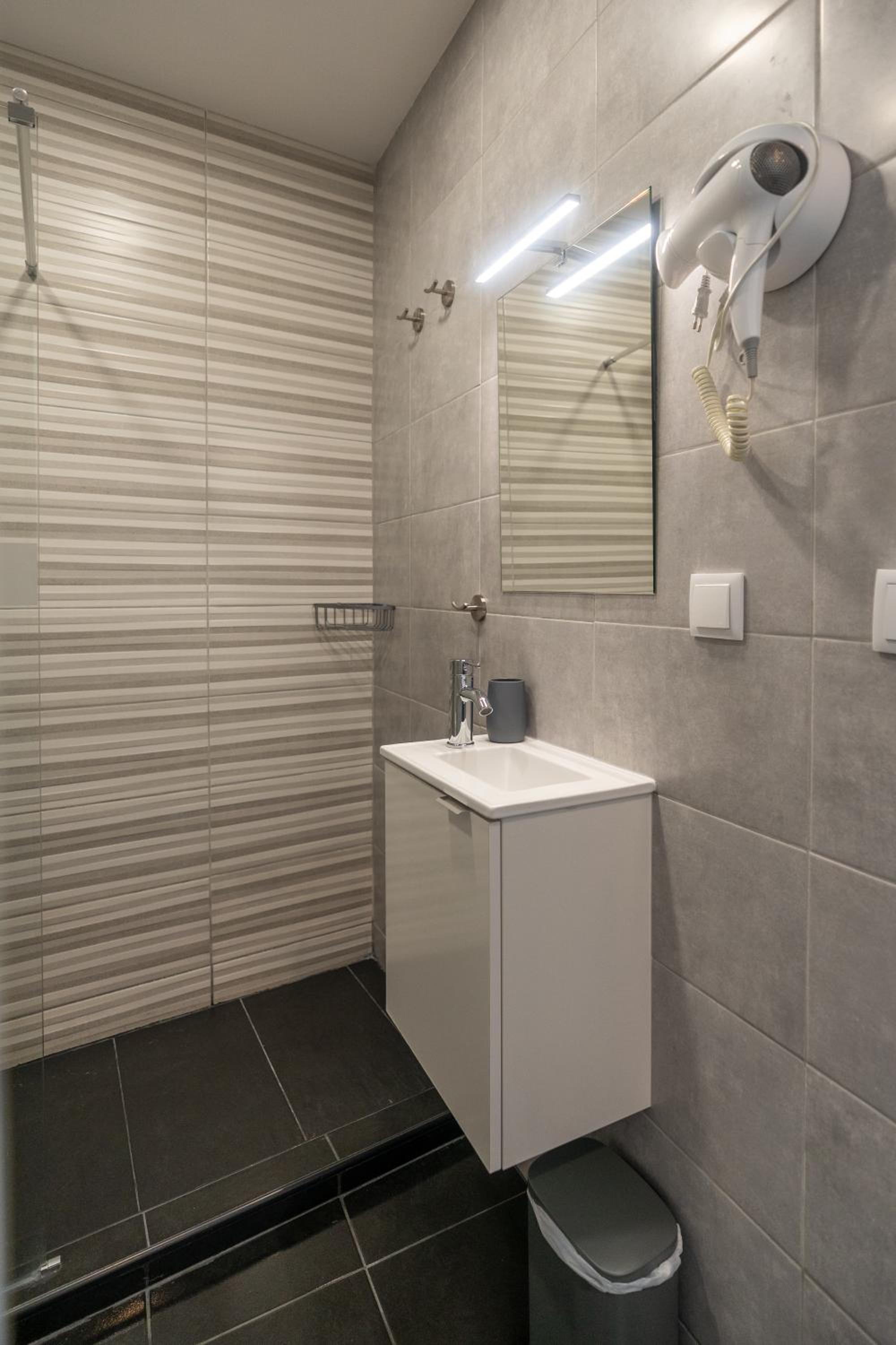 Leevin Guesthouse