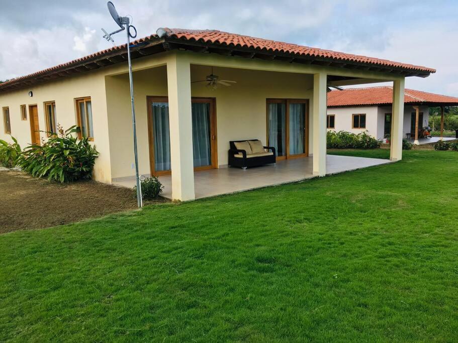 CASA PIÑA, Beautiful 2 Bedroom Home, Pedasi
