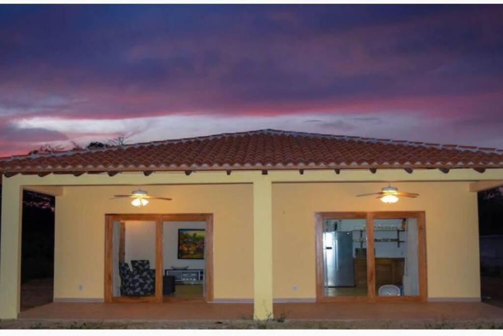 CASA PIÑA, Beautiful 2 Bedroom Home, Pedasi