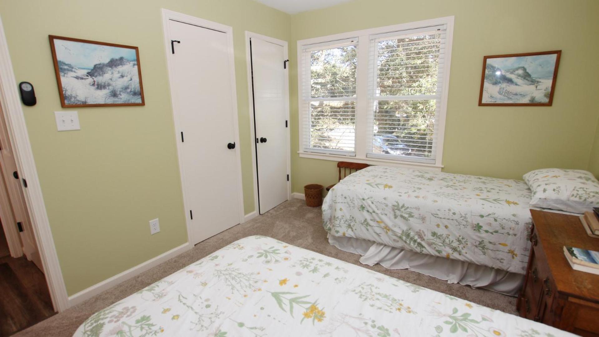 Soundfront, Sound Views, Sun Decks, Private Pier, SA1, Windstar view 3