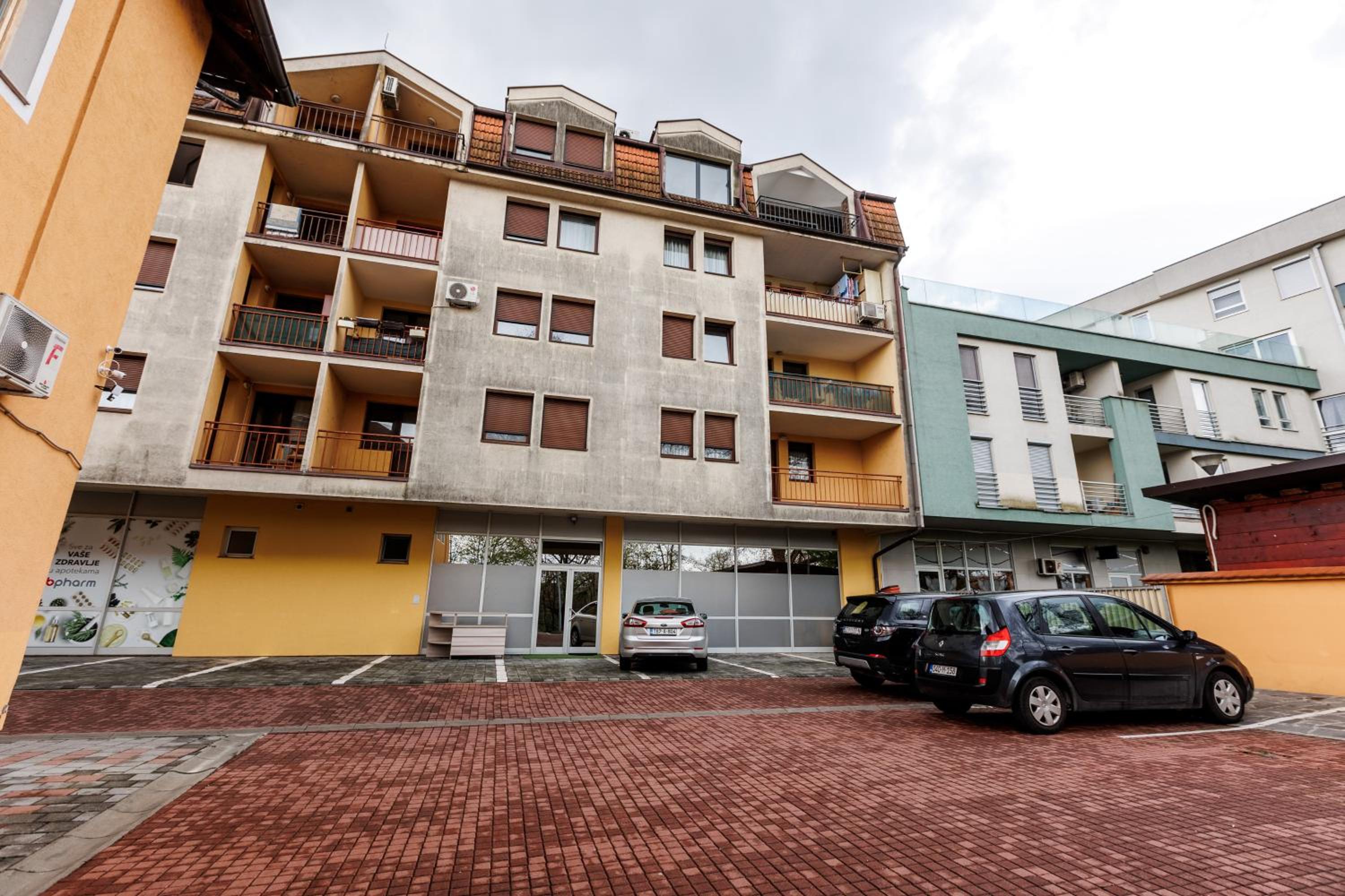 Apartmani i sobe Castra