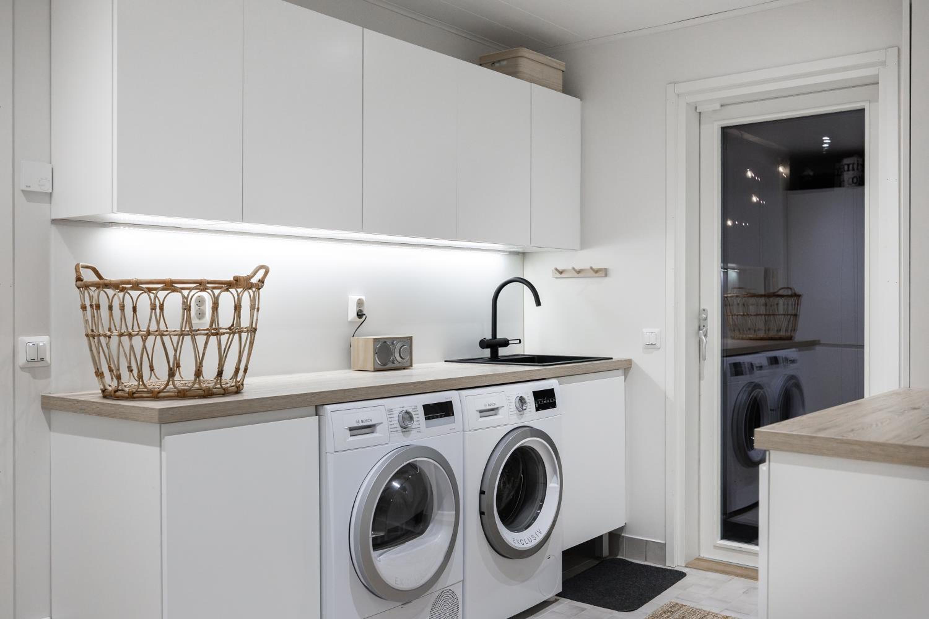 Arctic Juniper City Villa