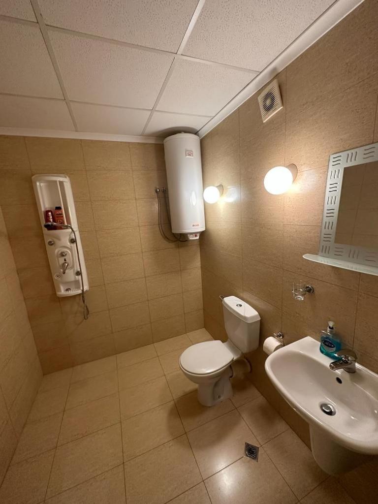 Central, 3 Bedroom Apartment at Golden Fort Complex
