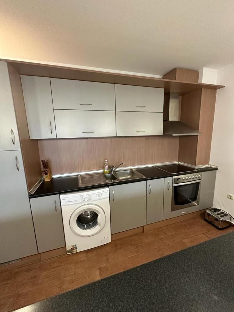 Central, 3 Bedroom Apartment at Golden Fort Complex