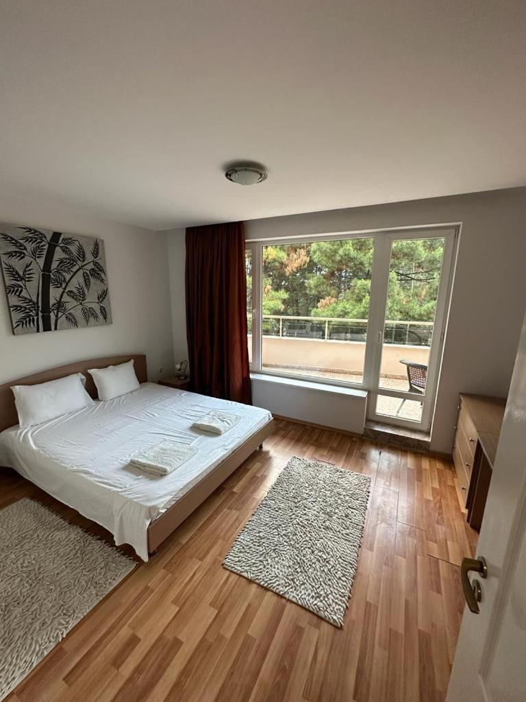 Central, 3 Bedroom Apartment at Golden Fort Complex