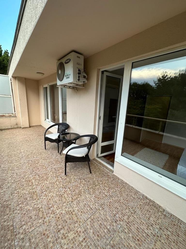 Central, 3 Bedroom Apartment at Golden Fort Complex