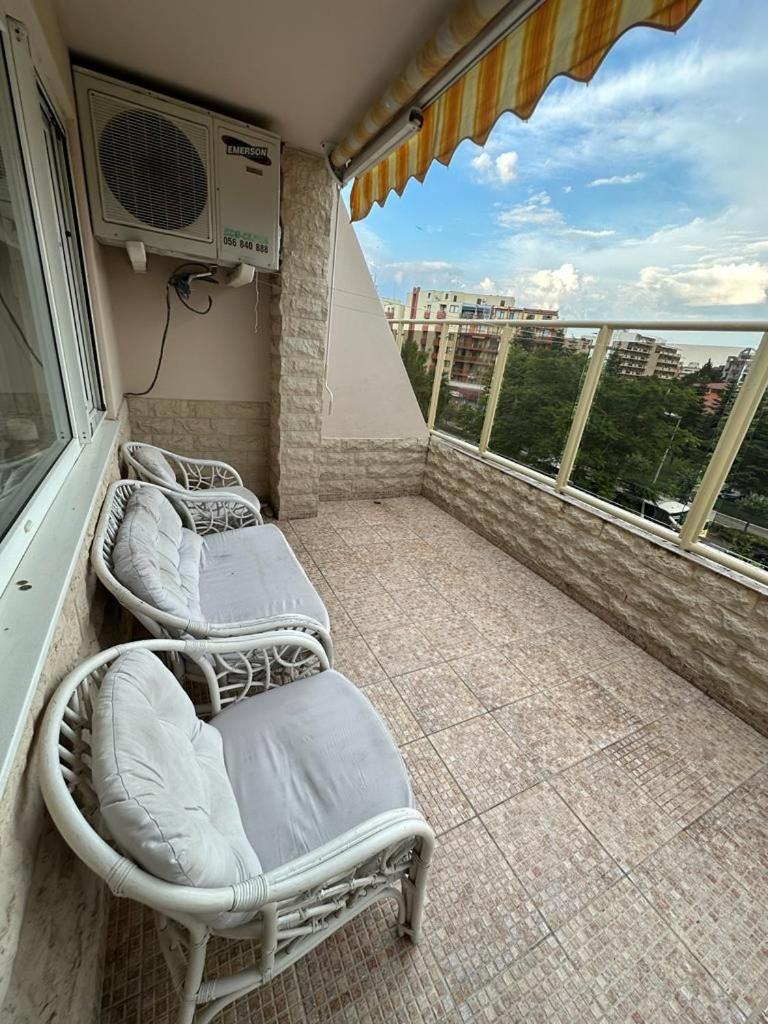 Central, 3 Bedroom Apartment at Golden Fort Complex