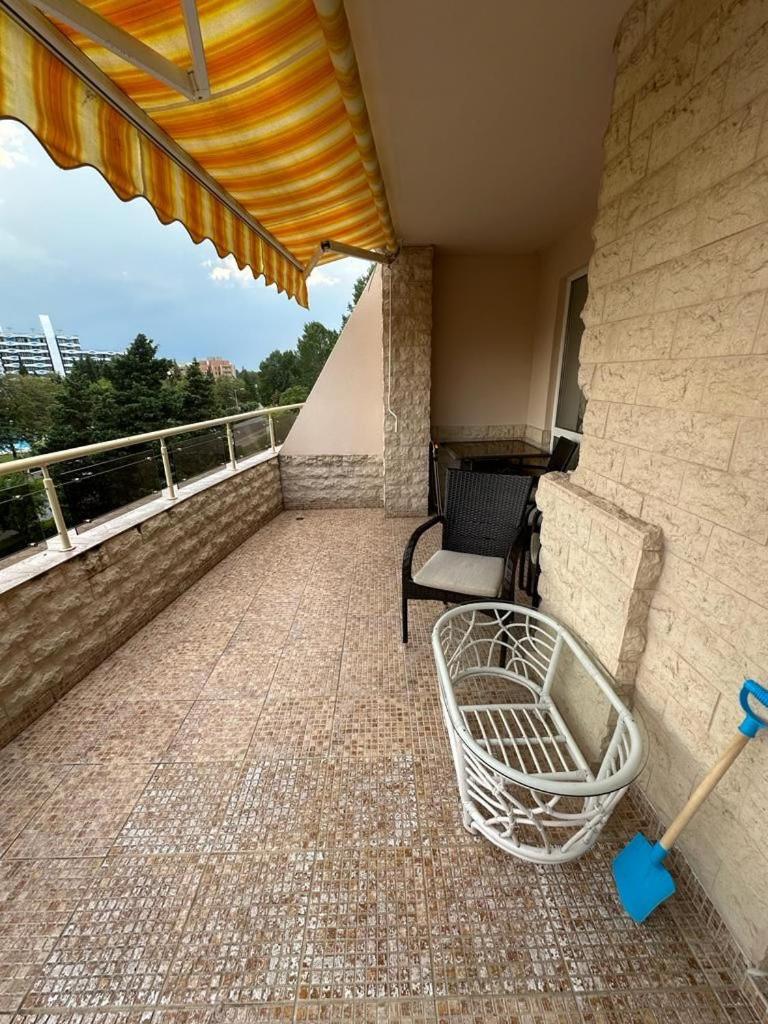 Central, 3 Bedroom Apartment at Golden Fort Complex