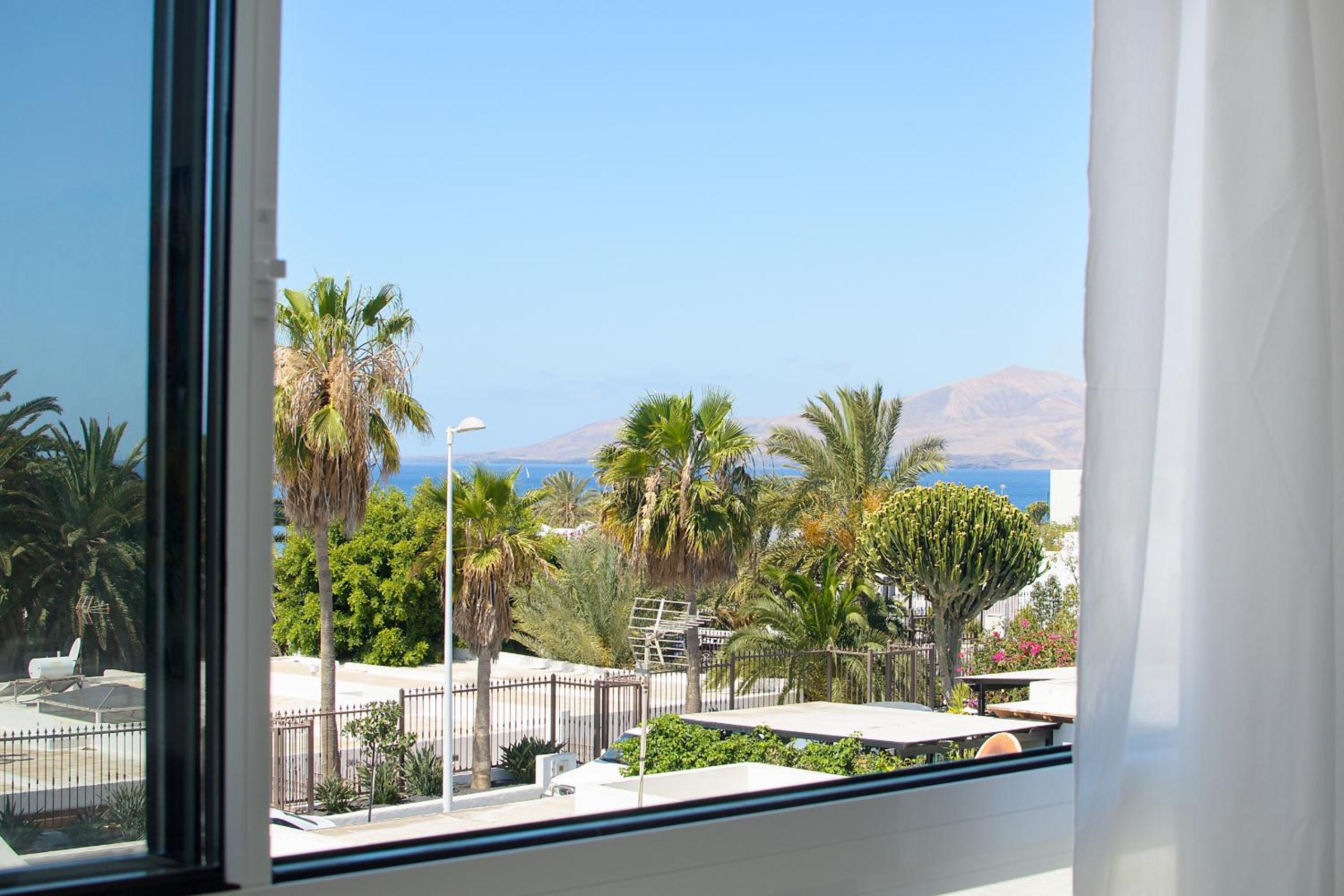 Red Volcano - Pool and Gym in Sport Center Fariones included By Lanzarote Vacation Homes photo 2