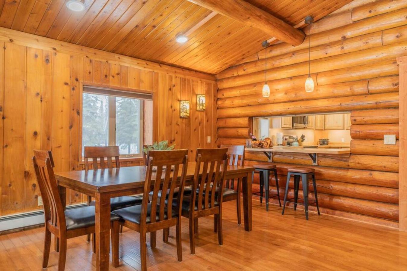 The Alaskan Dream Lodge view 3