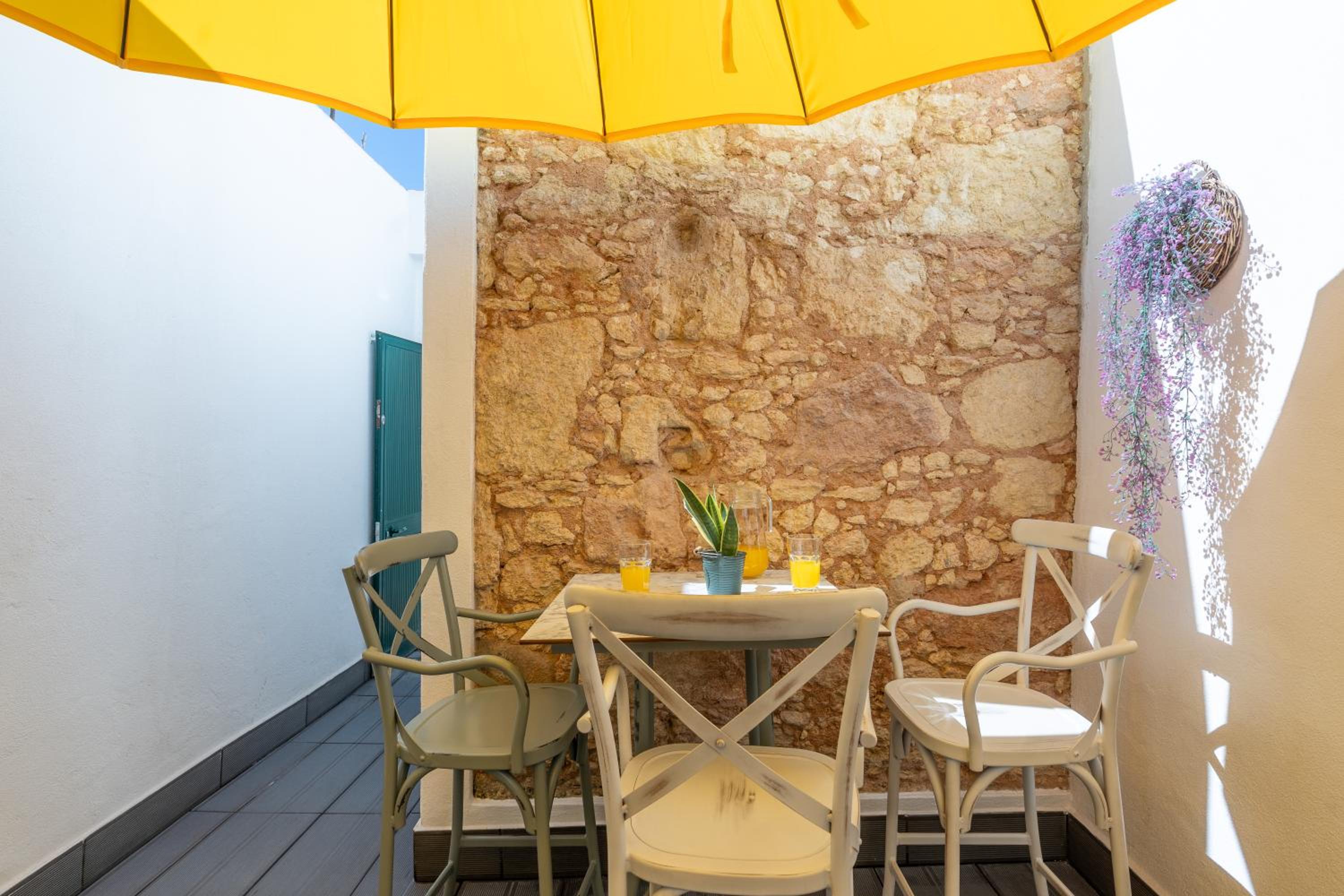 Leevin Guesthouse