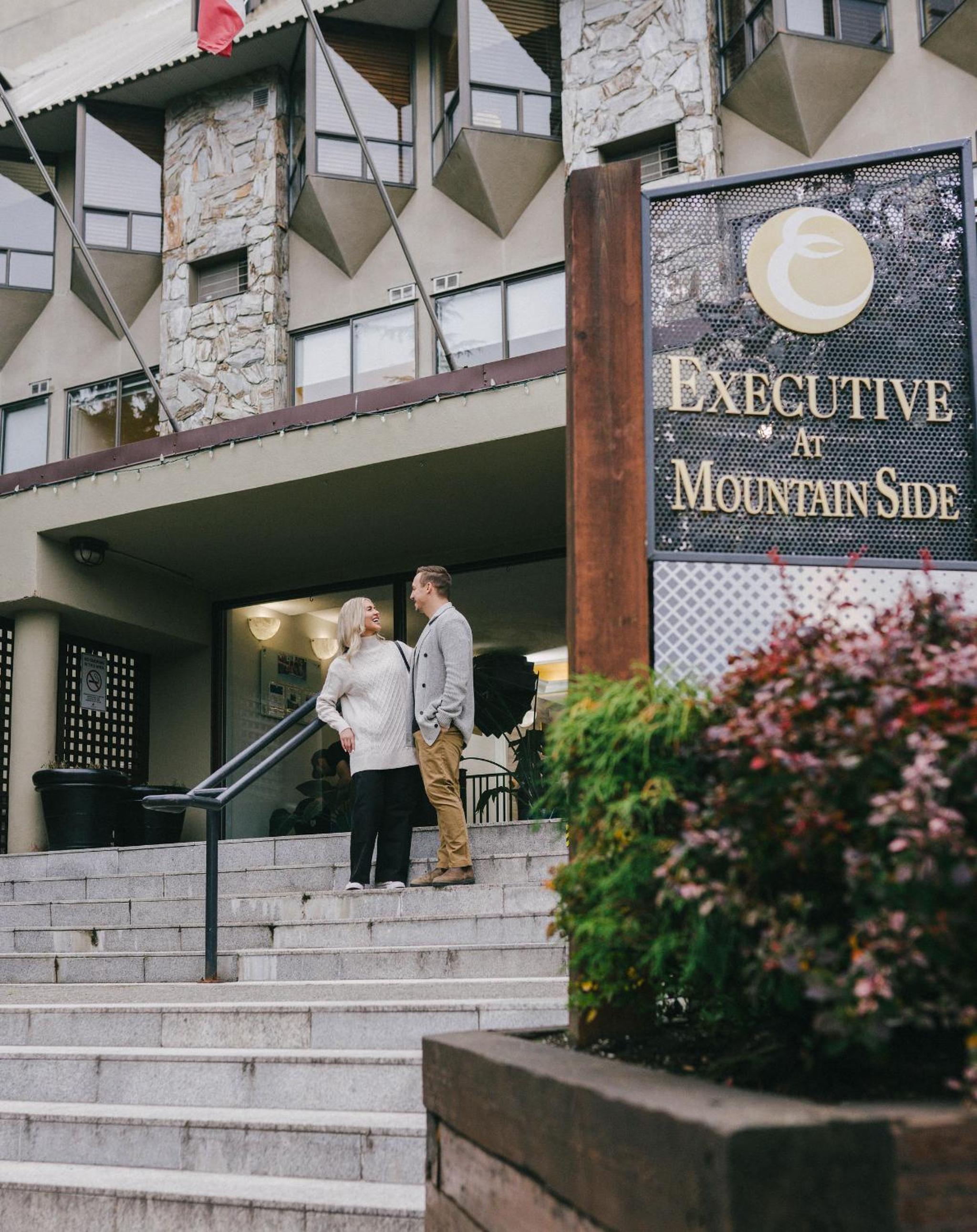 Hotel Mountain Side Hotel Whistler by Executive