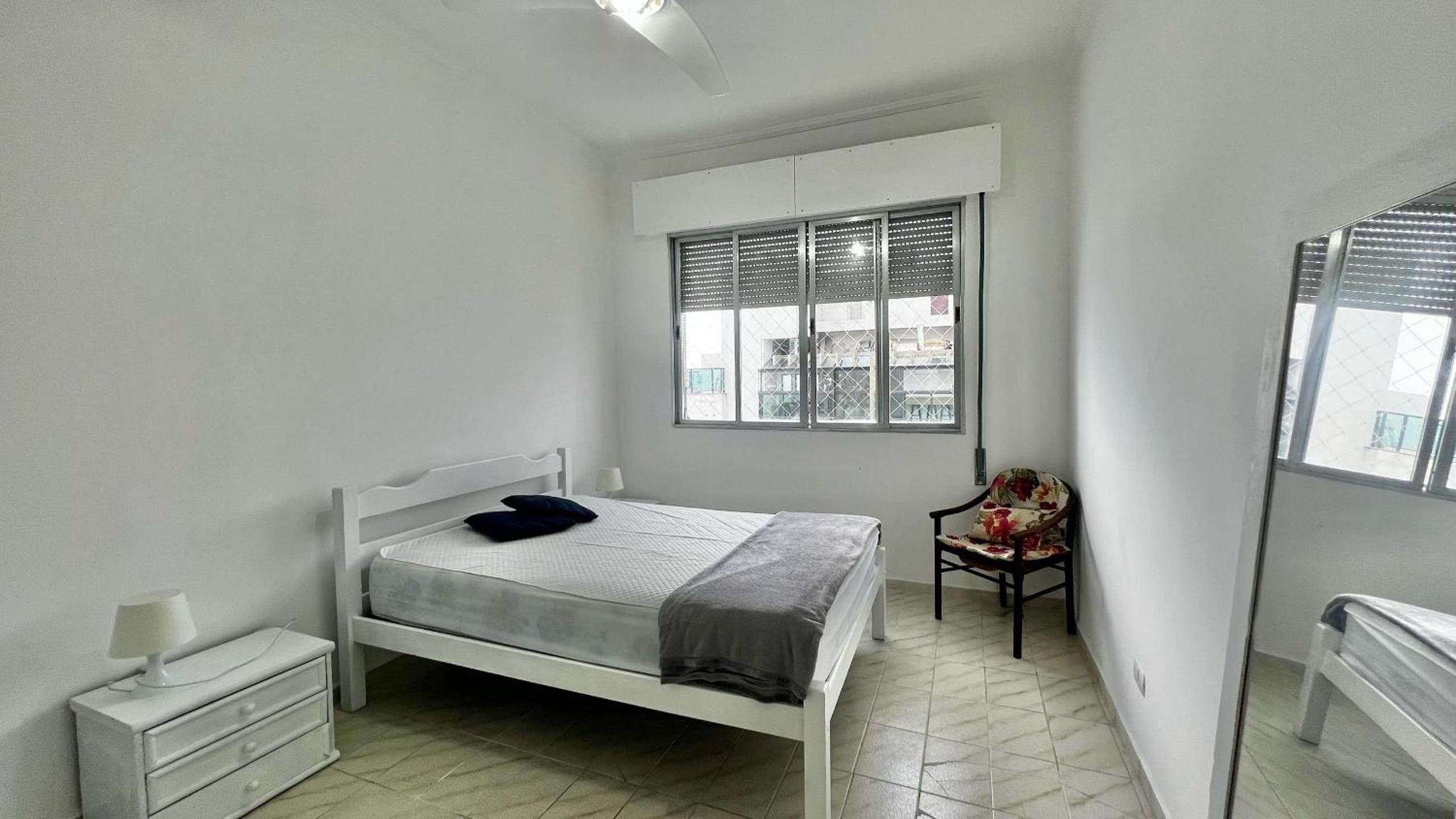 Pé na Areia: 3 Dorms com Vista Deslumbrante