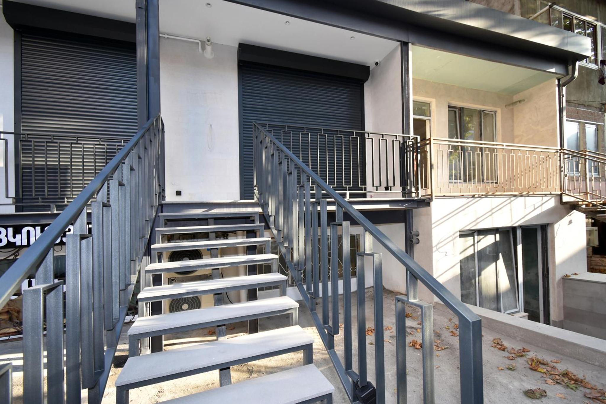 Teryan 54A Apartment