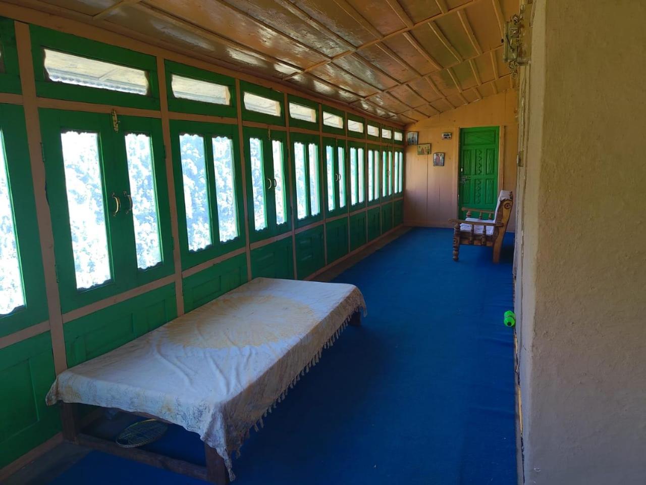 Himalayan Nest Sharan