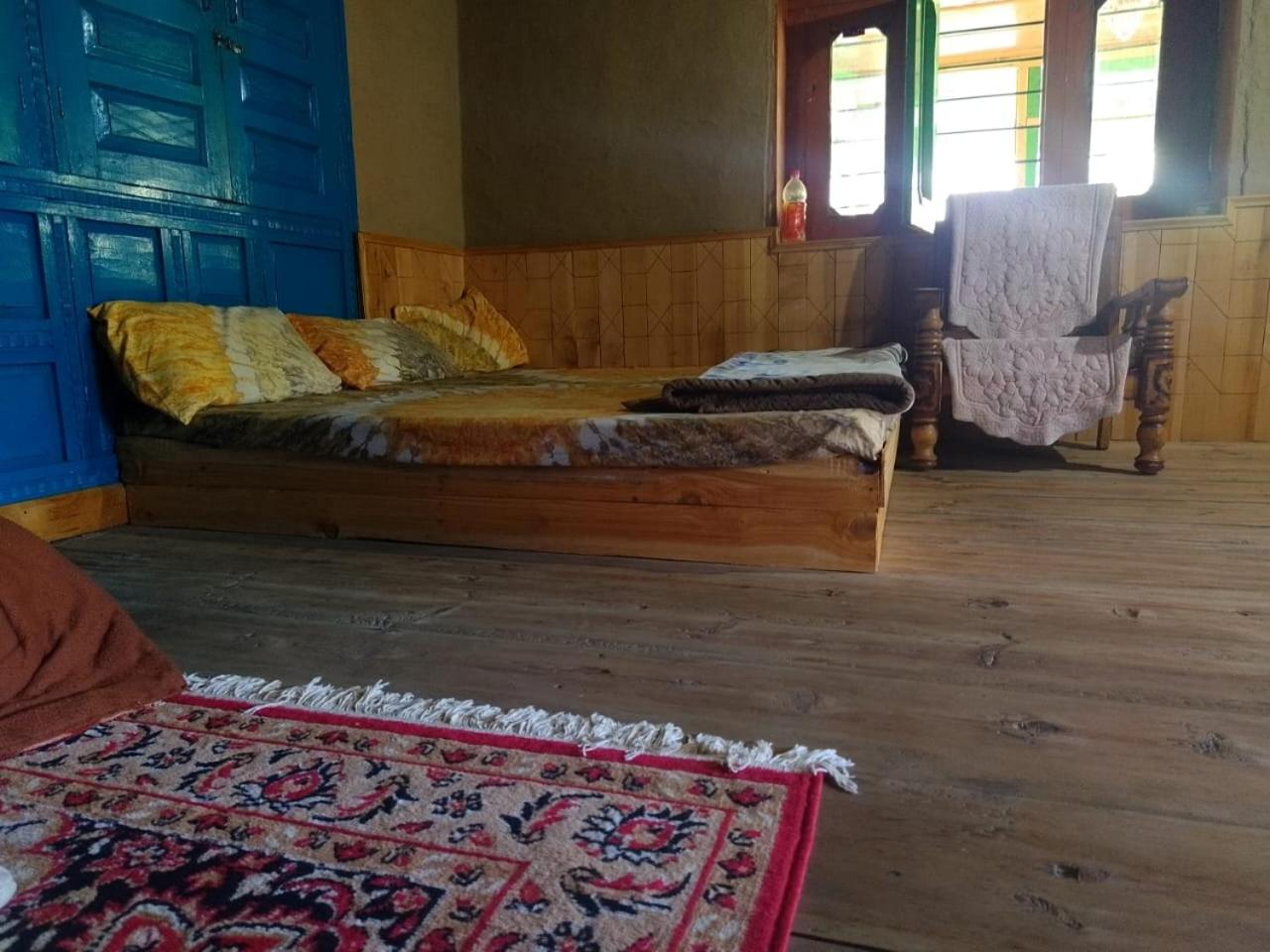 Himalayan Nest Sharan