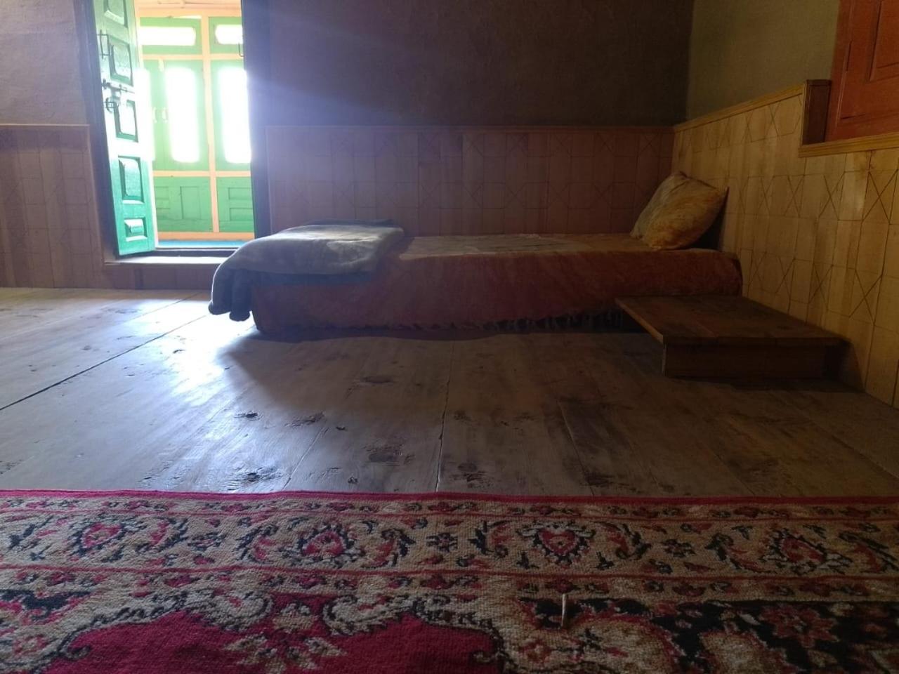Himalayan Nest Sharan