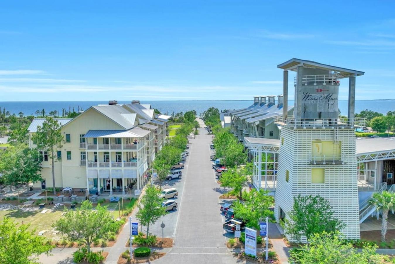 New Build Windmark Beach with screened porch and golf cart