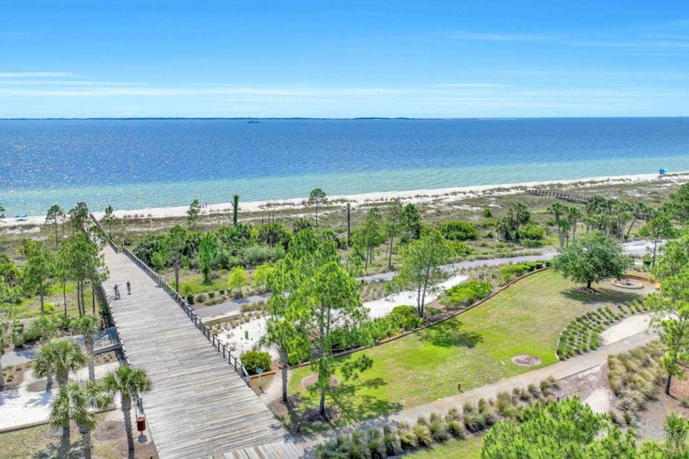 New Build Windmark Beach with screened porch and golf cart
