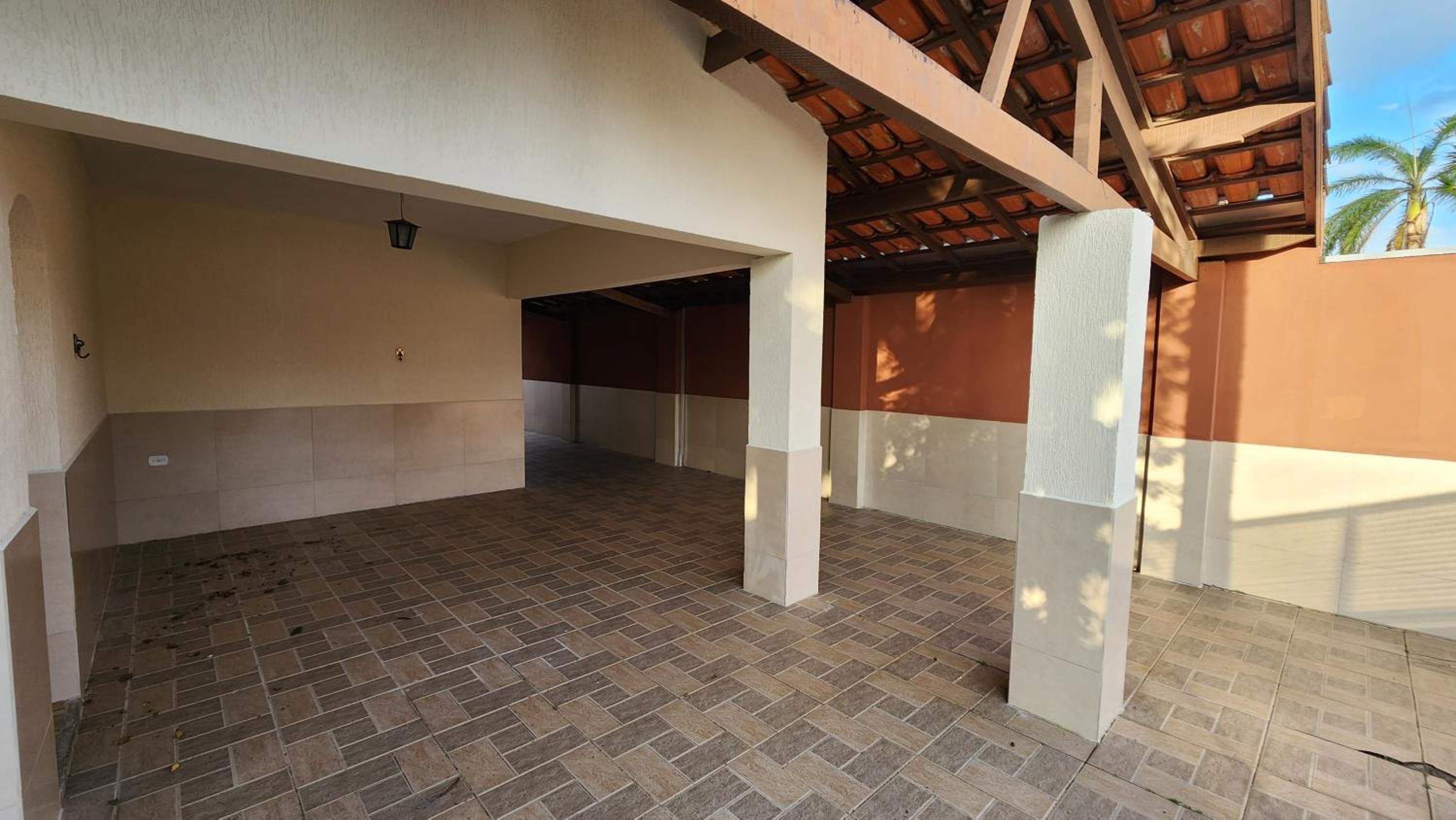 Casa em Caraguatatuba com piscina e churrasqueira