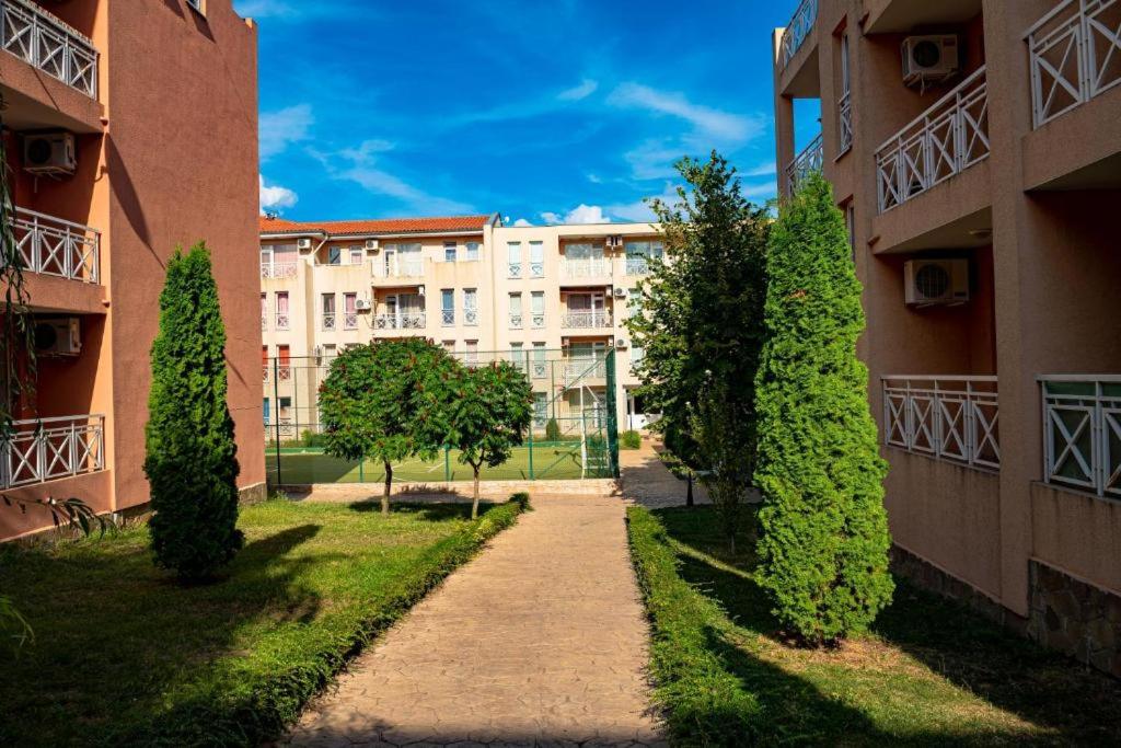 Private Studio at Sunny Day 6 Complex
