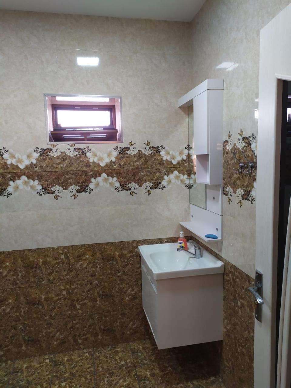Qafqaz Milan Villa With Outdoor Heated Pool