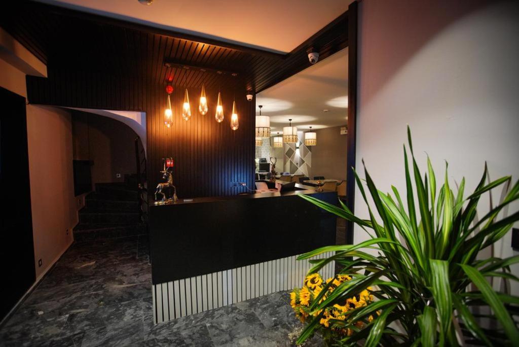 KY Continental Apartments - Image 44